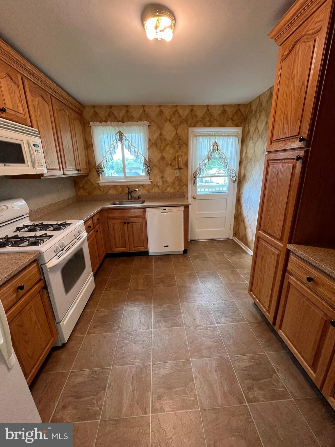 25 HOLYOKE DRIVE