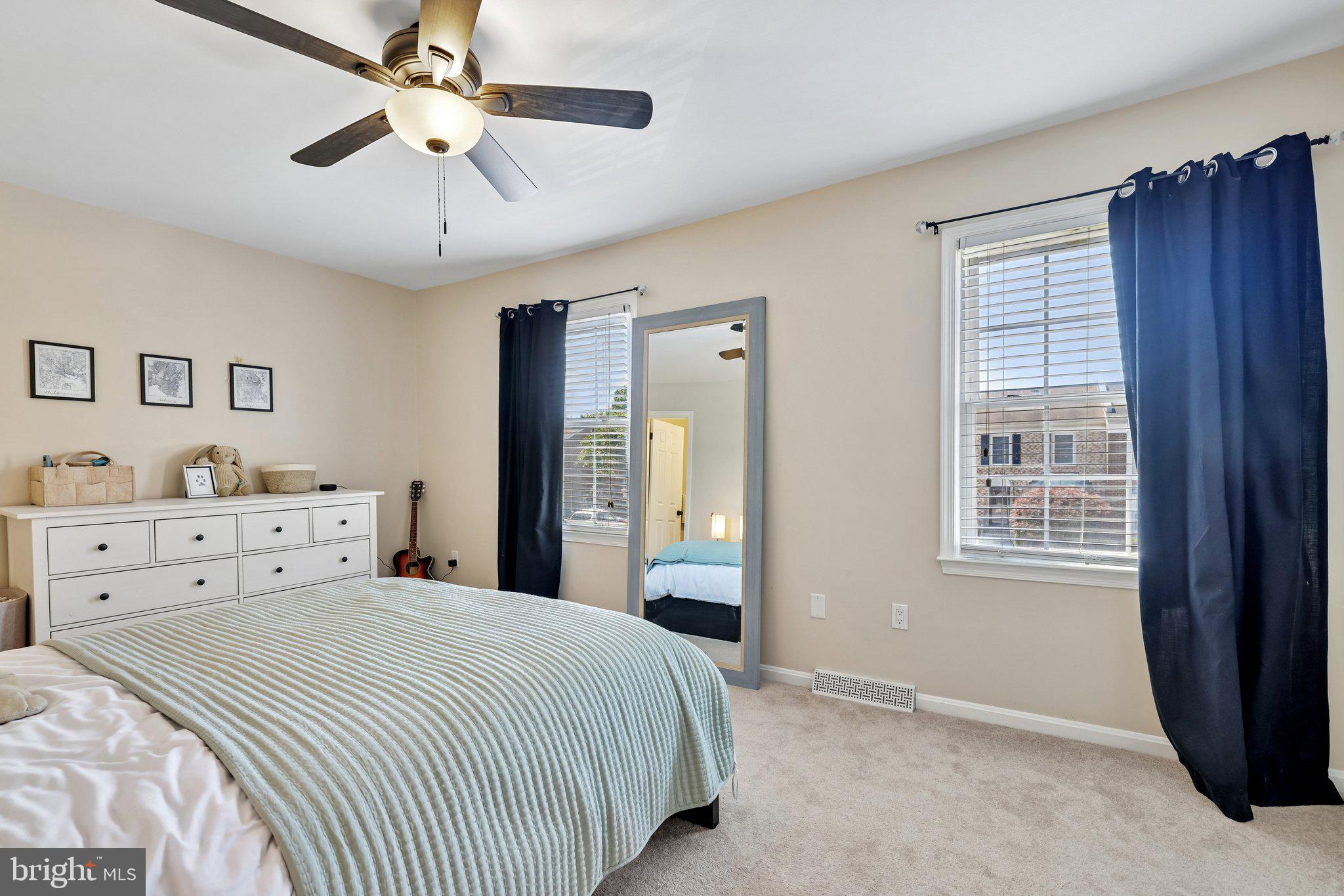 BAY HILLS - COLONIAL RIDGE - Residential