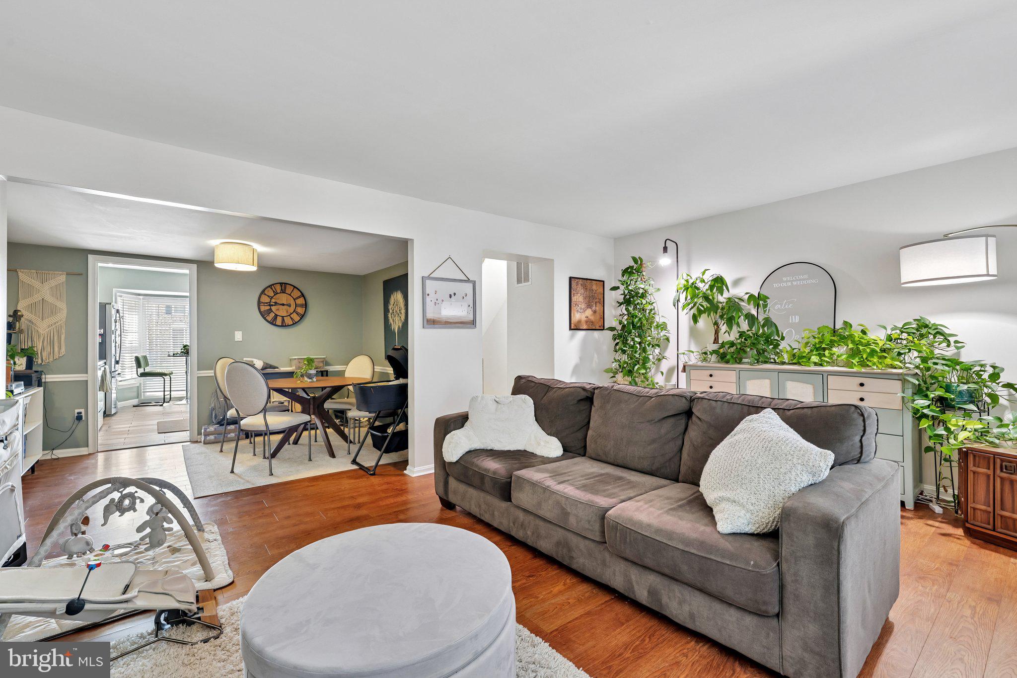 BAY HILLS - COLONIAL RIDGE - Residential