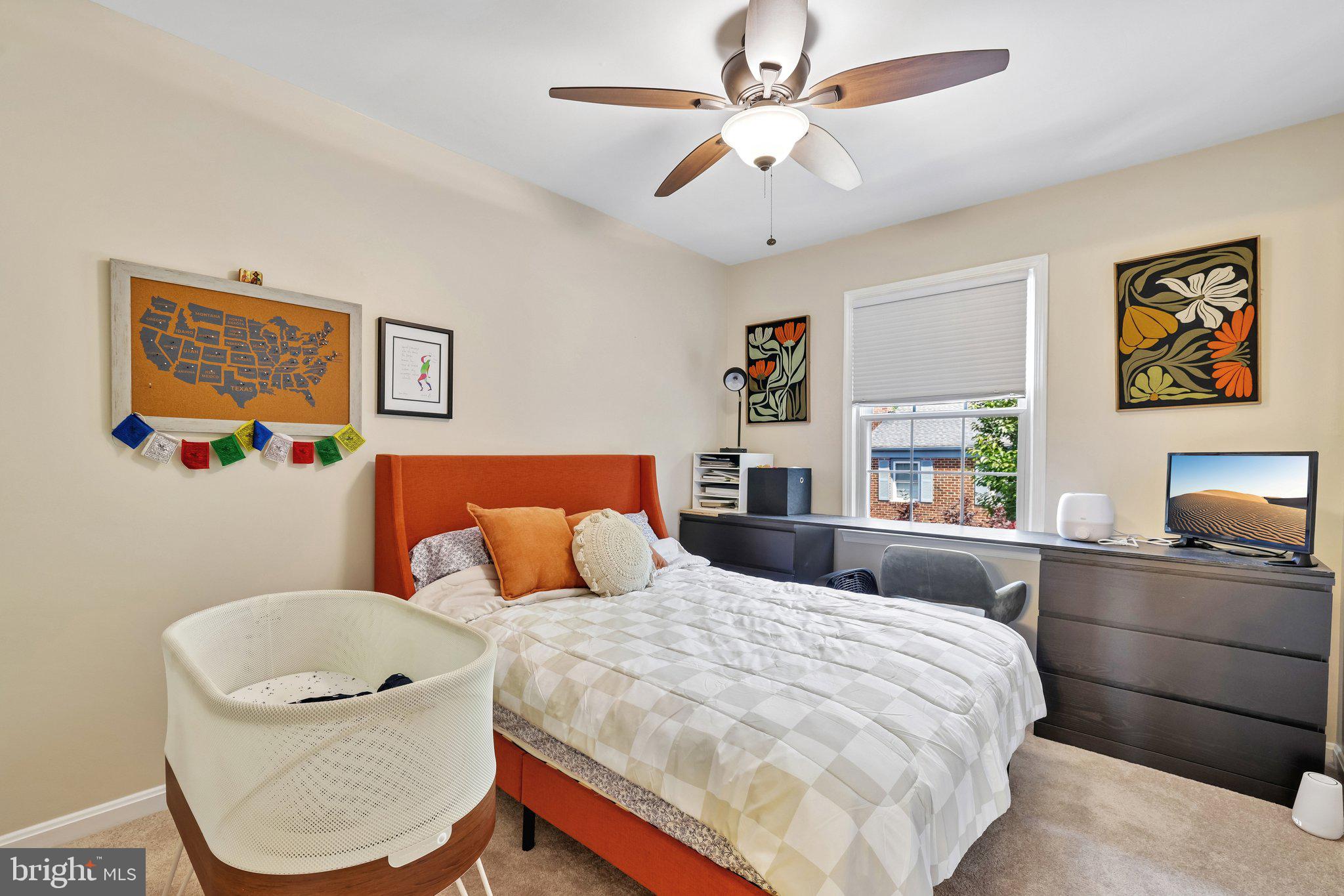 BAY HILLS - COLONIAL RIDGE - Residential