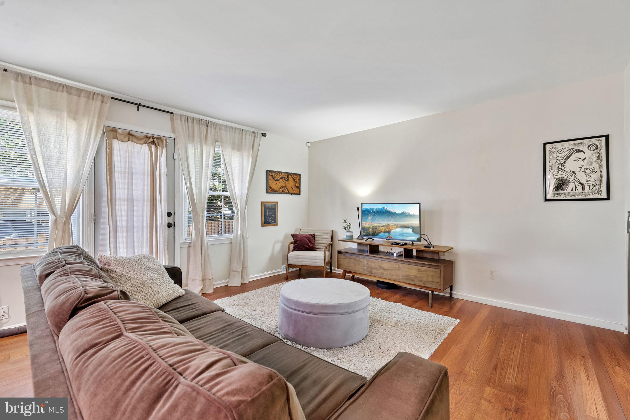 462 COLONIAL RIDGE LANE