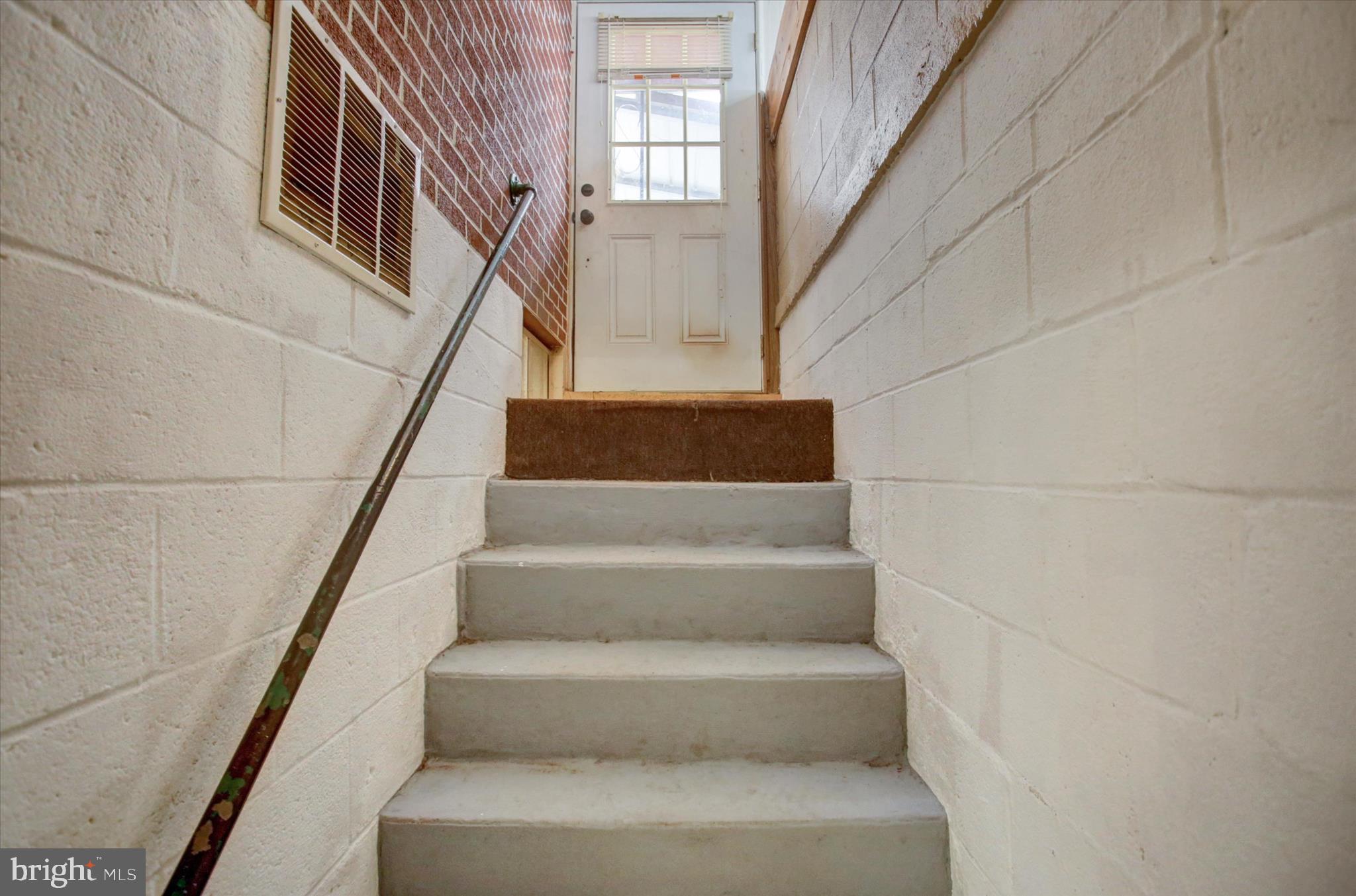 CHARLESTOWN - Residential