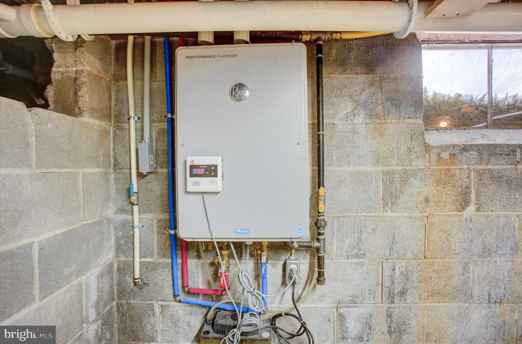 CHARLESTOWN - Residential