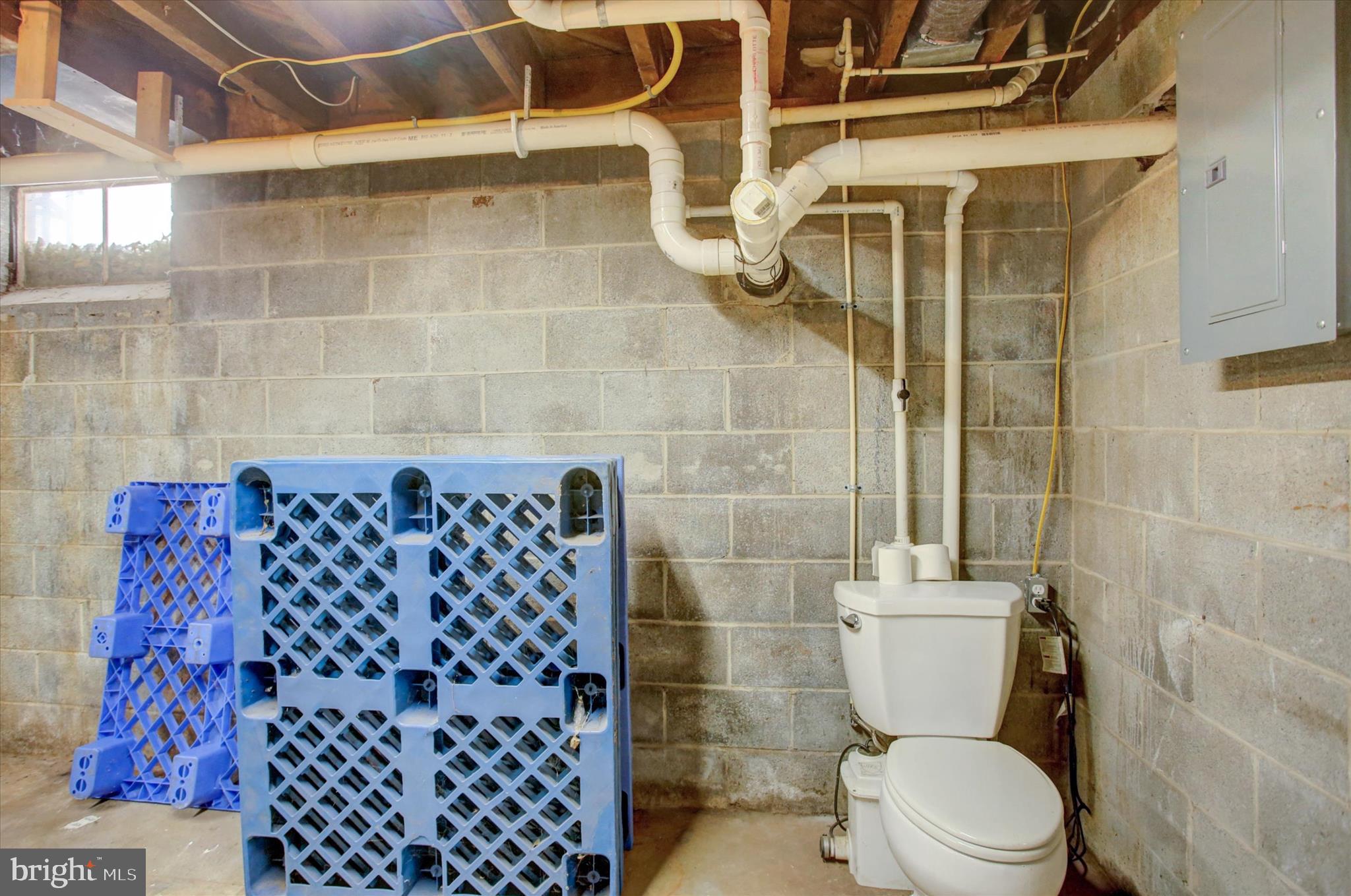 CHARLESTOWN - Residential