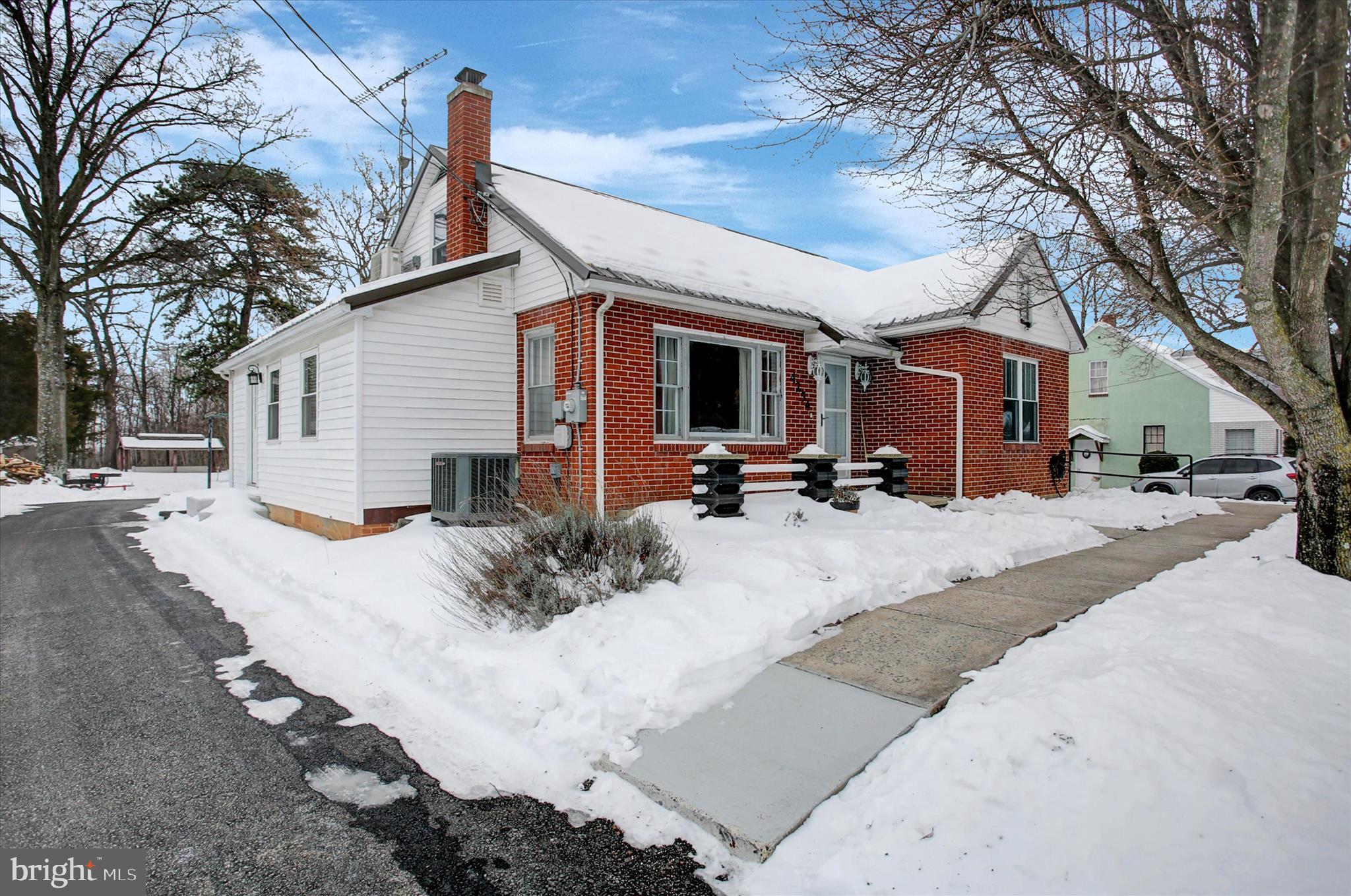 CHARLESTOWN - Residential