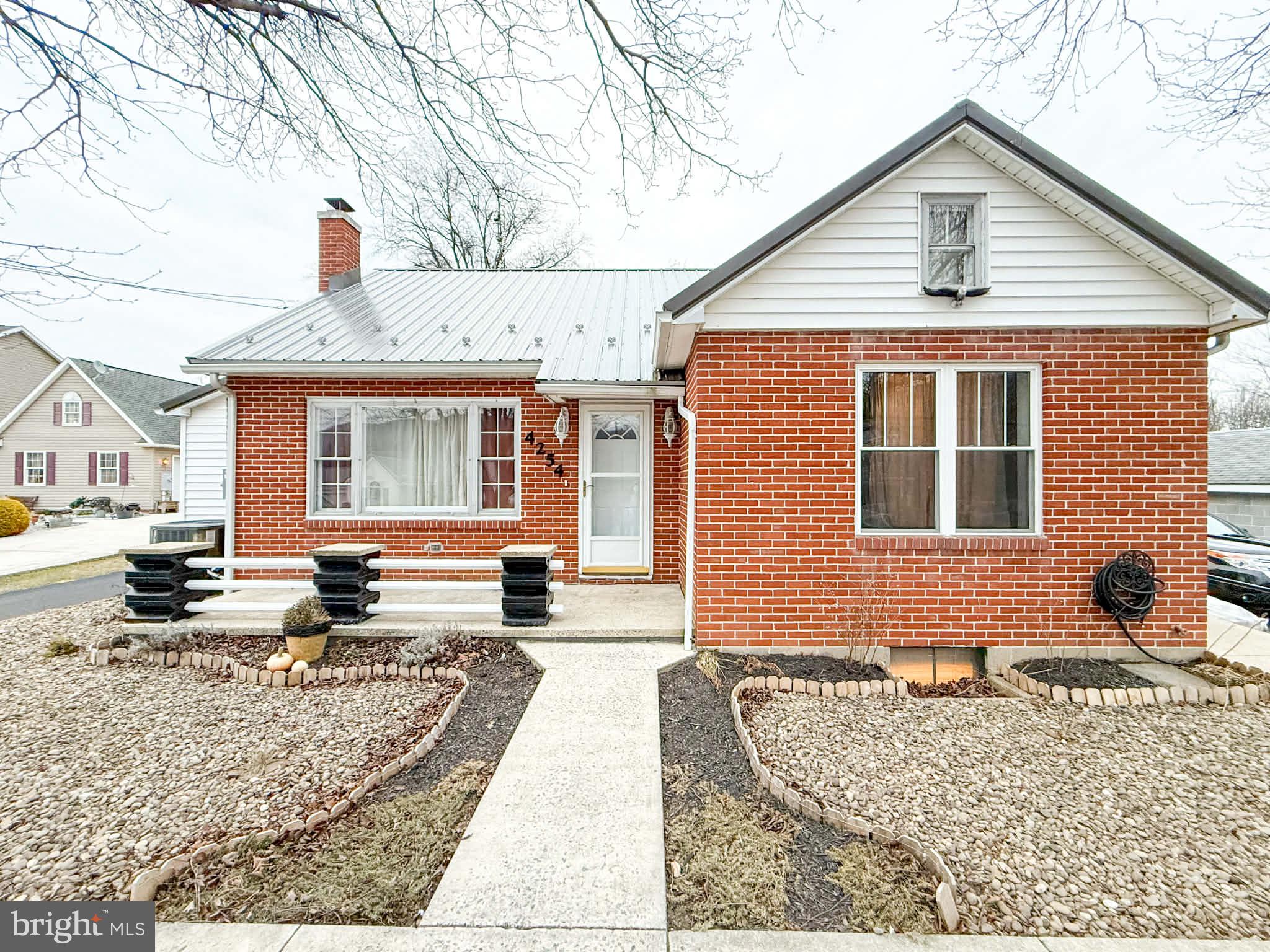 CHARLESTOWN - Residential