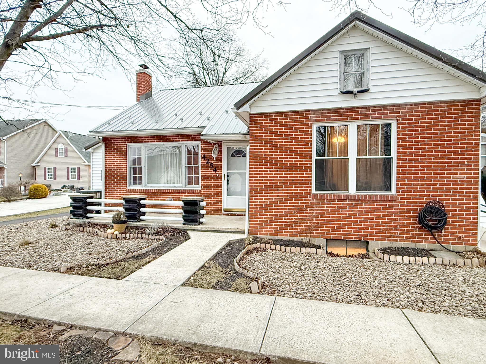 CHARLESTOWN - Residential