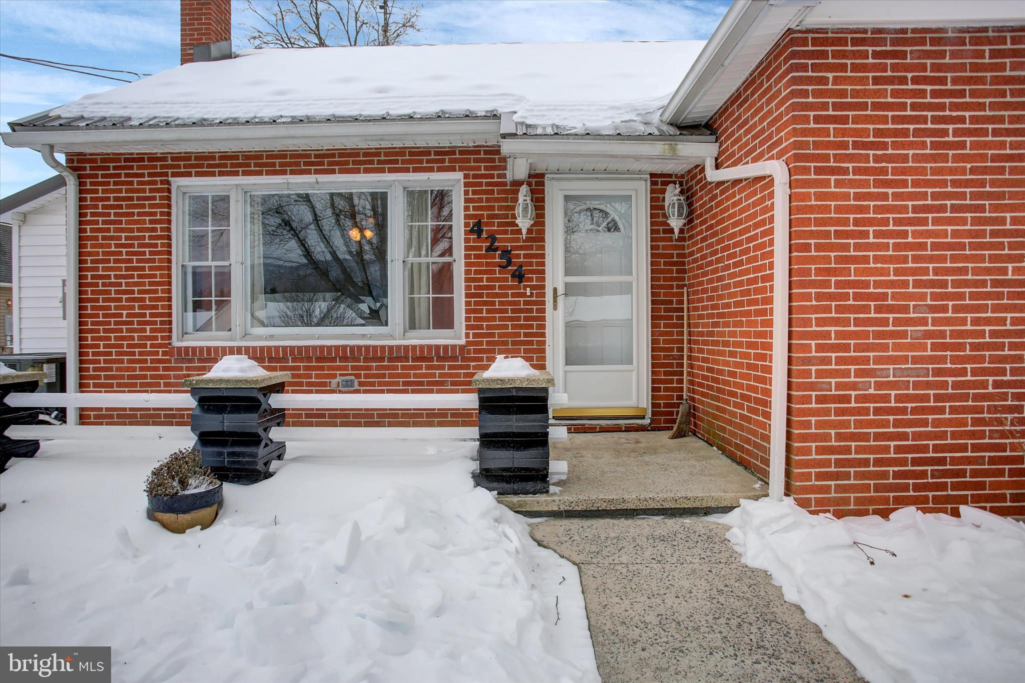 CHARLESTOWN - Residential