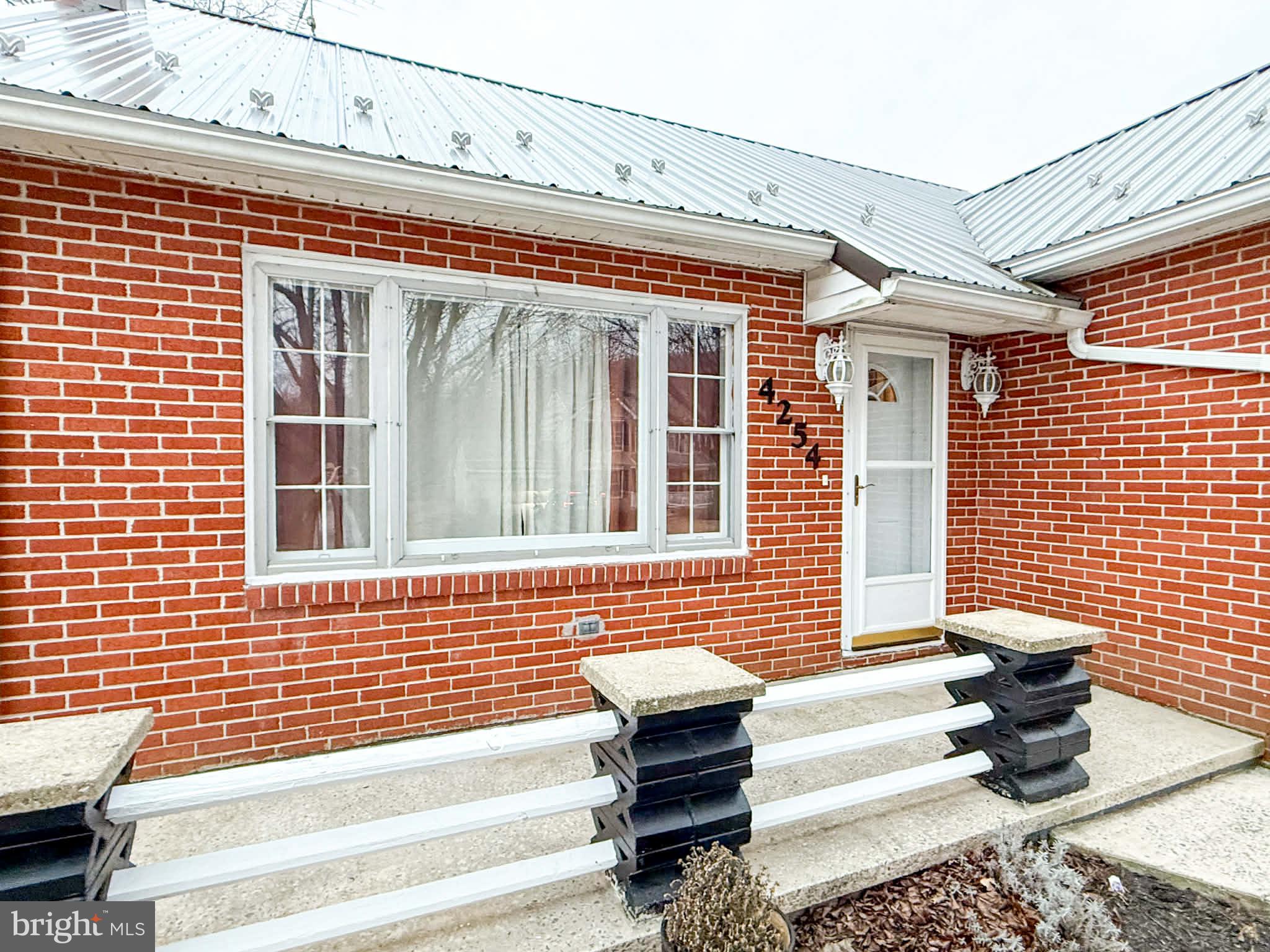 4254 CHARLESTOWN ROAD