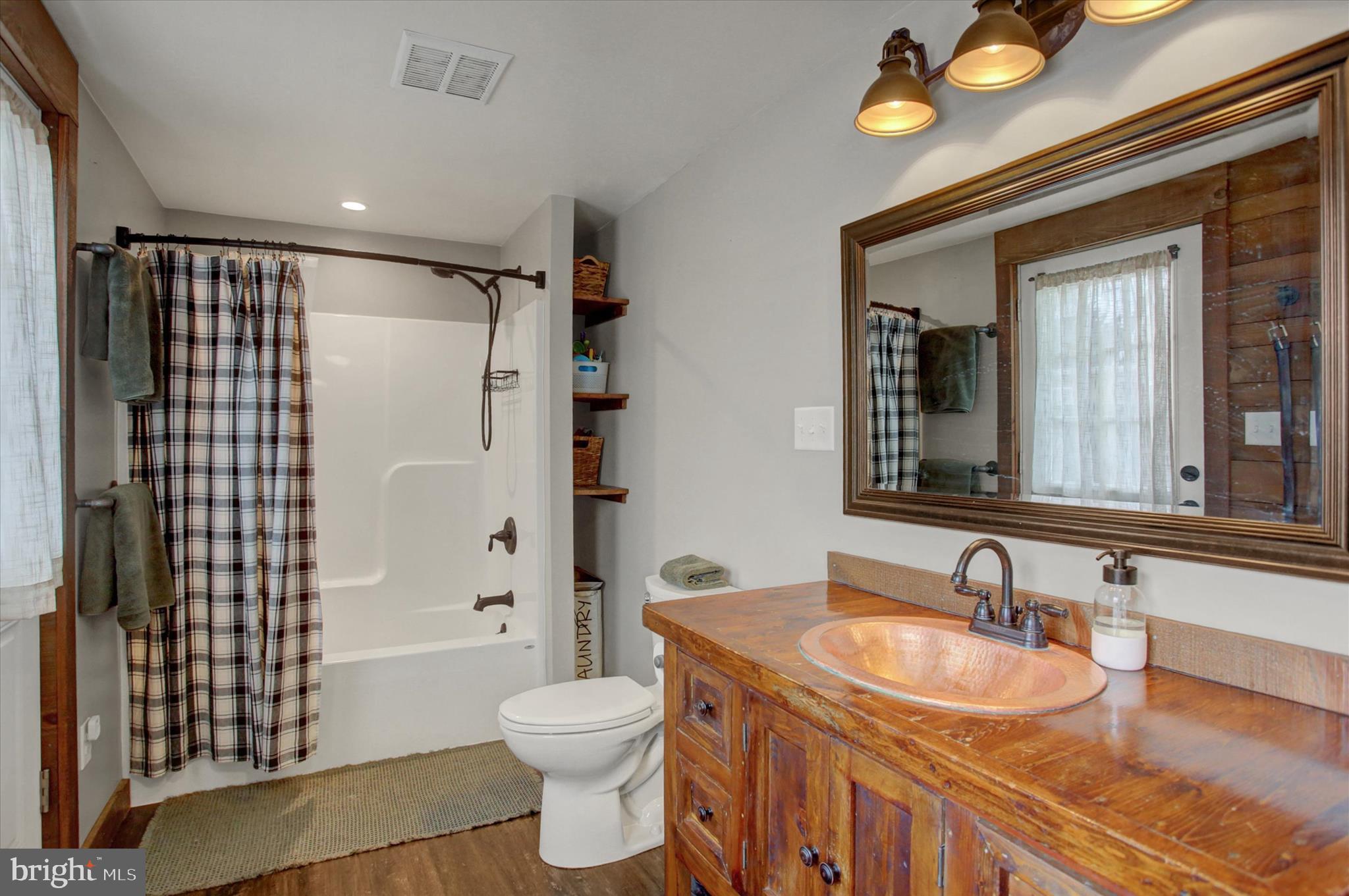 CHARLESTOWN - Residential