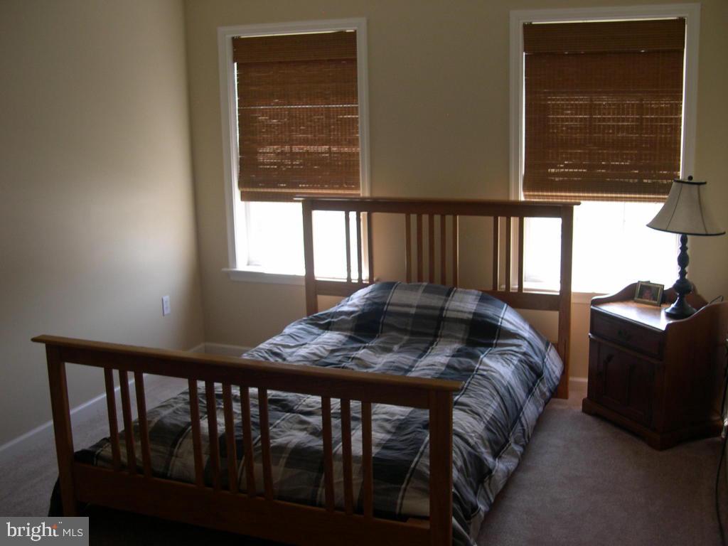 MAYTOWN VILLAGE SQUARE - Residential