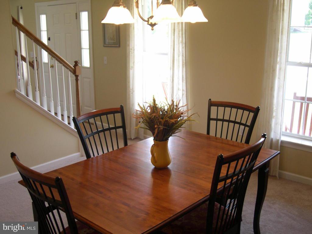 MAYTOWN VILLAGE SQUARE - Residential