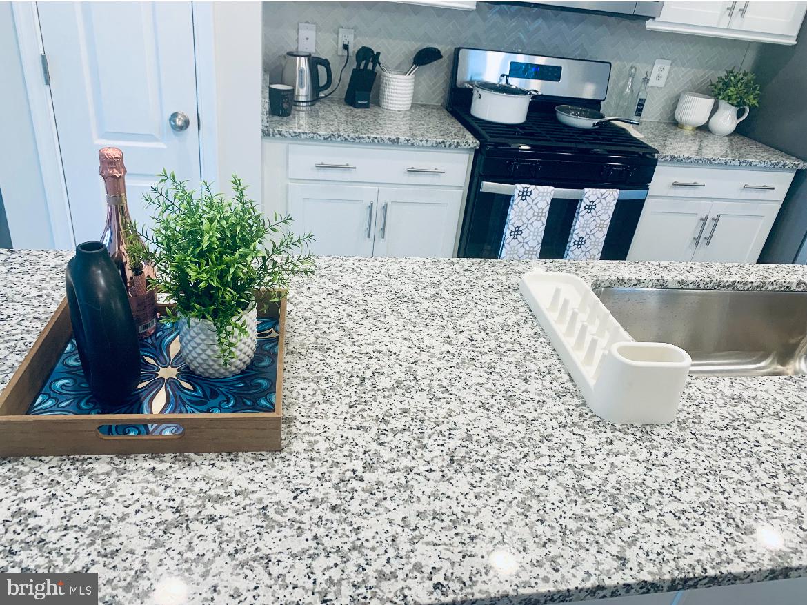 WESTRIDGE AT WESTPHALIA - Residential Lease