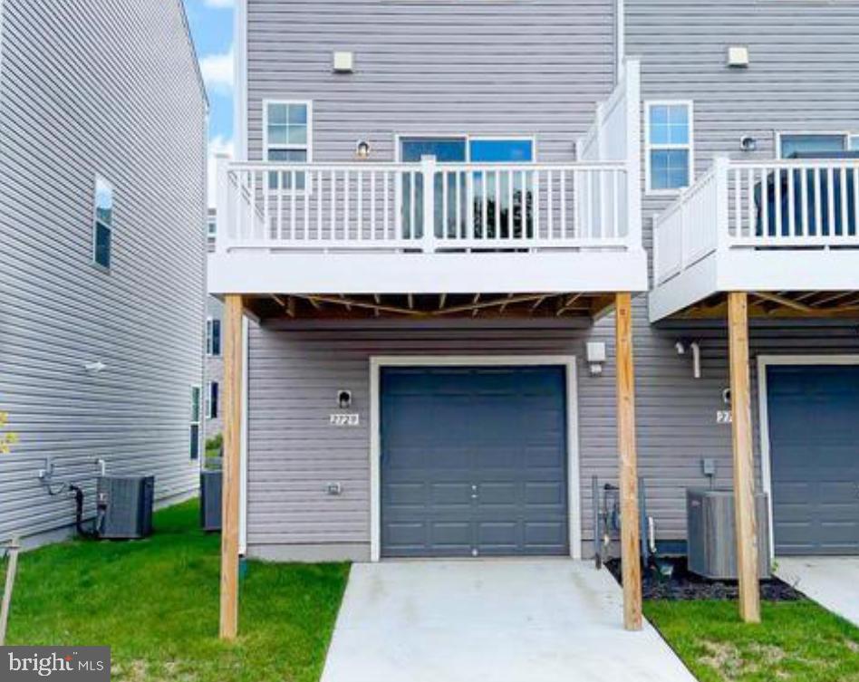 WESTRIDGE AT WESTPHALIA - Residential Lease