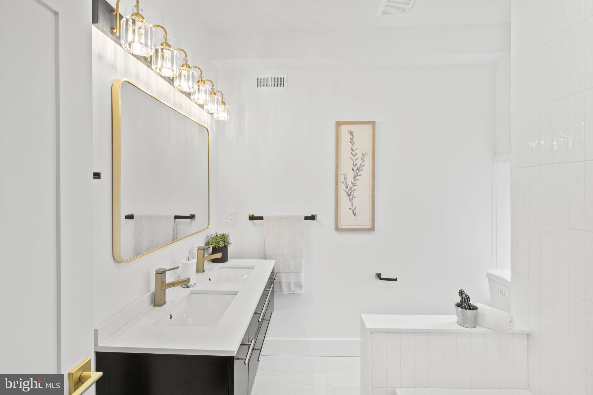 EAST PASSYUNK CROSSING - Residential