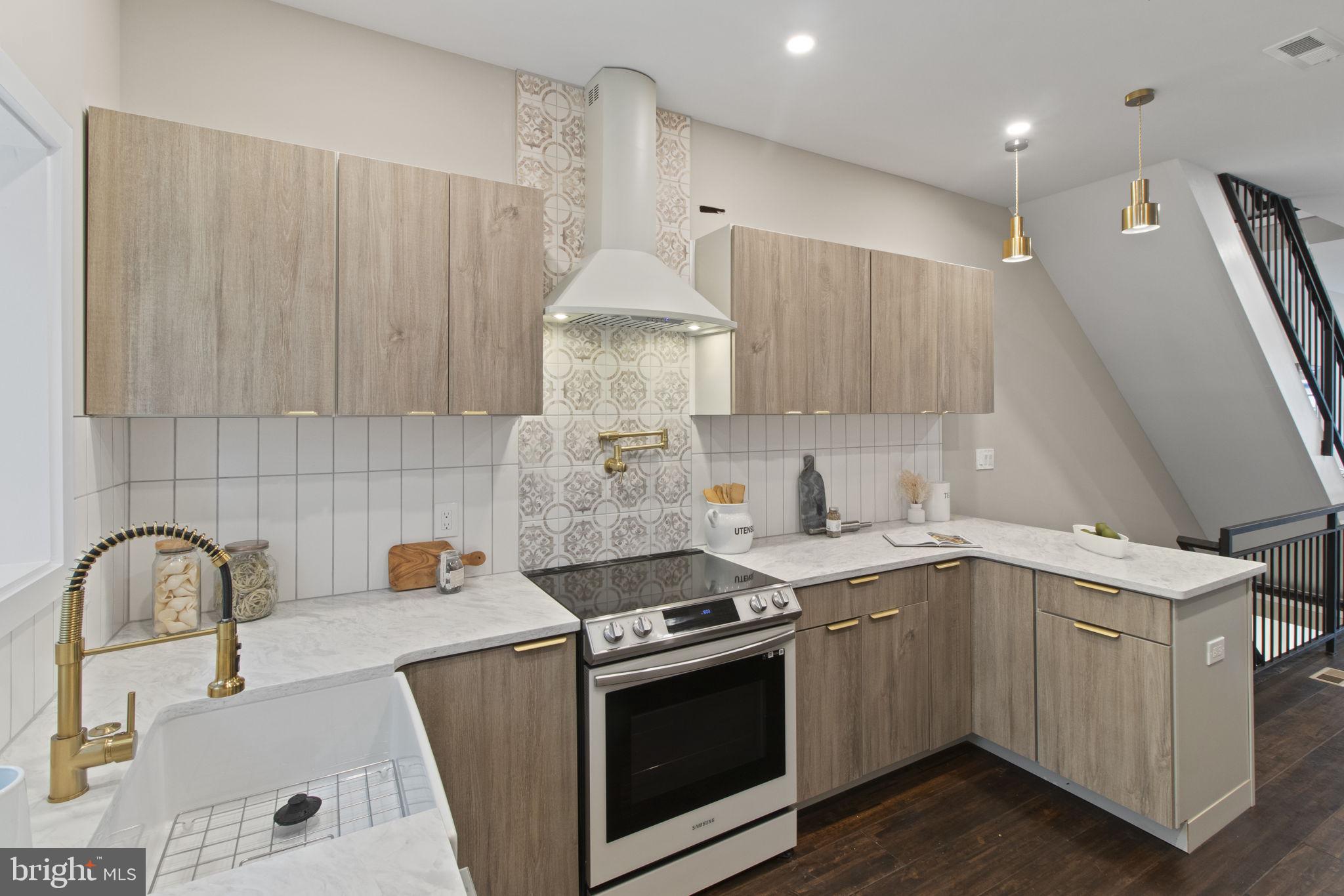 EAST PASSYUNK CROSSING - Residential