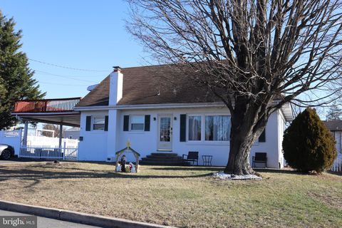 Photo of 121 Patterson Avenue, BELLMAWR, NJ 08031 (MLS # NJCD2107870)