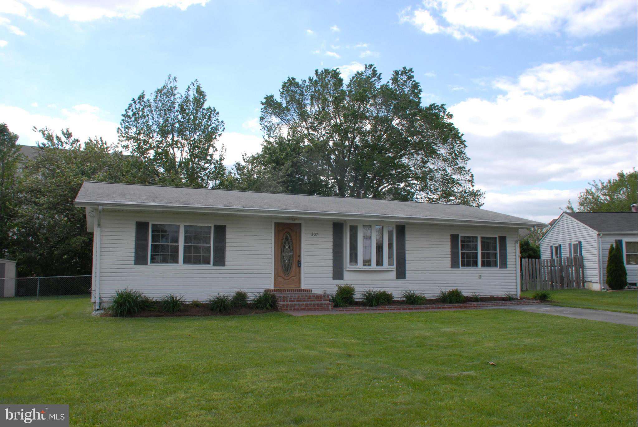 TERRACE VILLAGE LA PLATA - Residential Lease