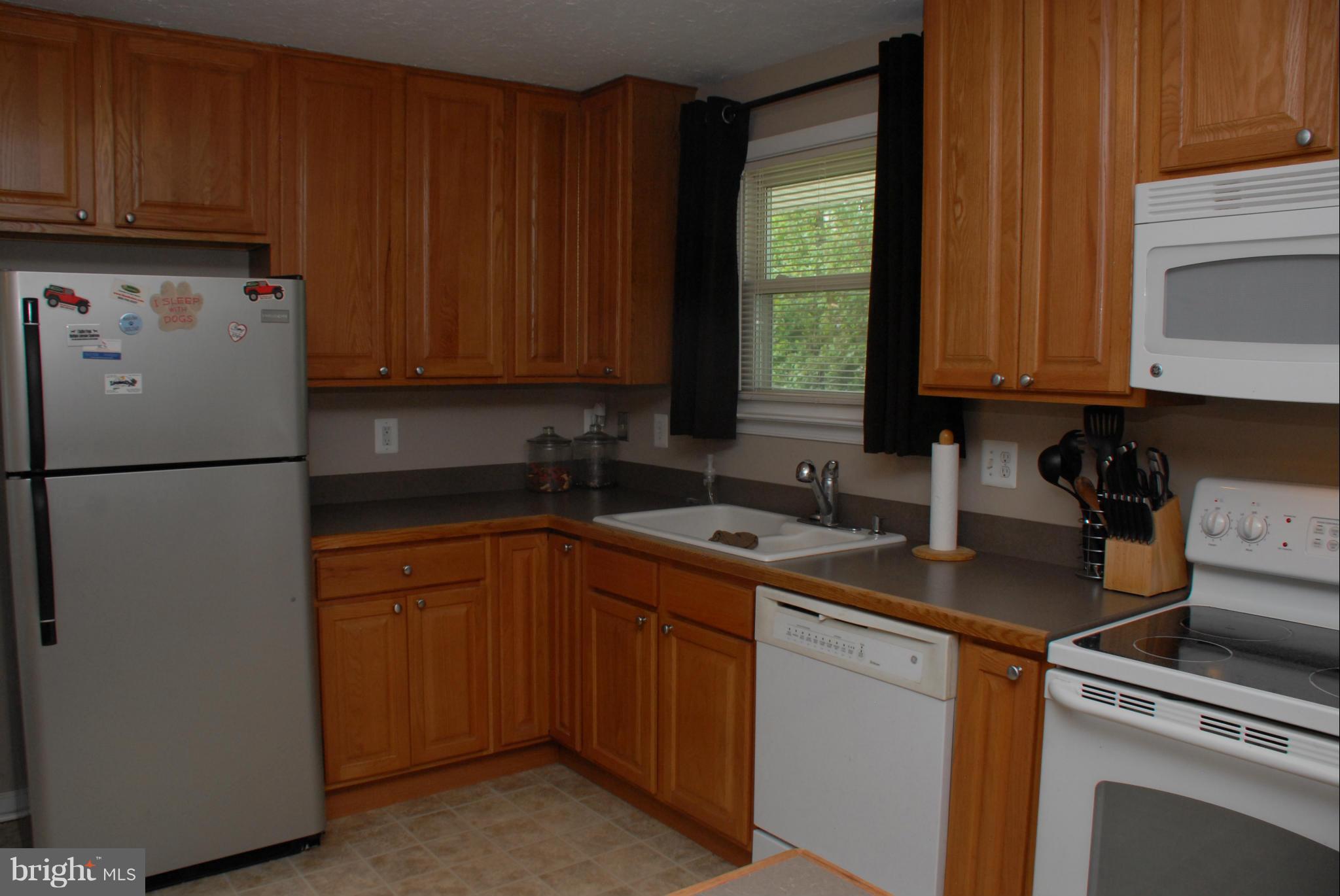 TERRACE VILLAGE LA PLATA - Residential Lease