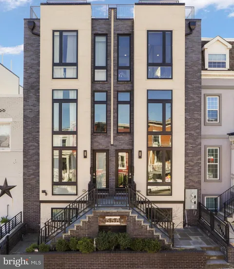 MLS: DCDC2261028
