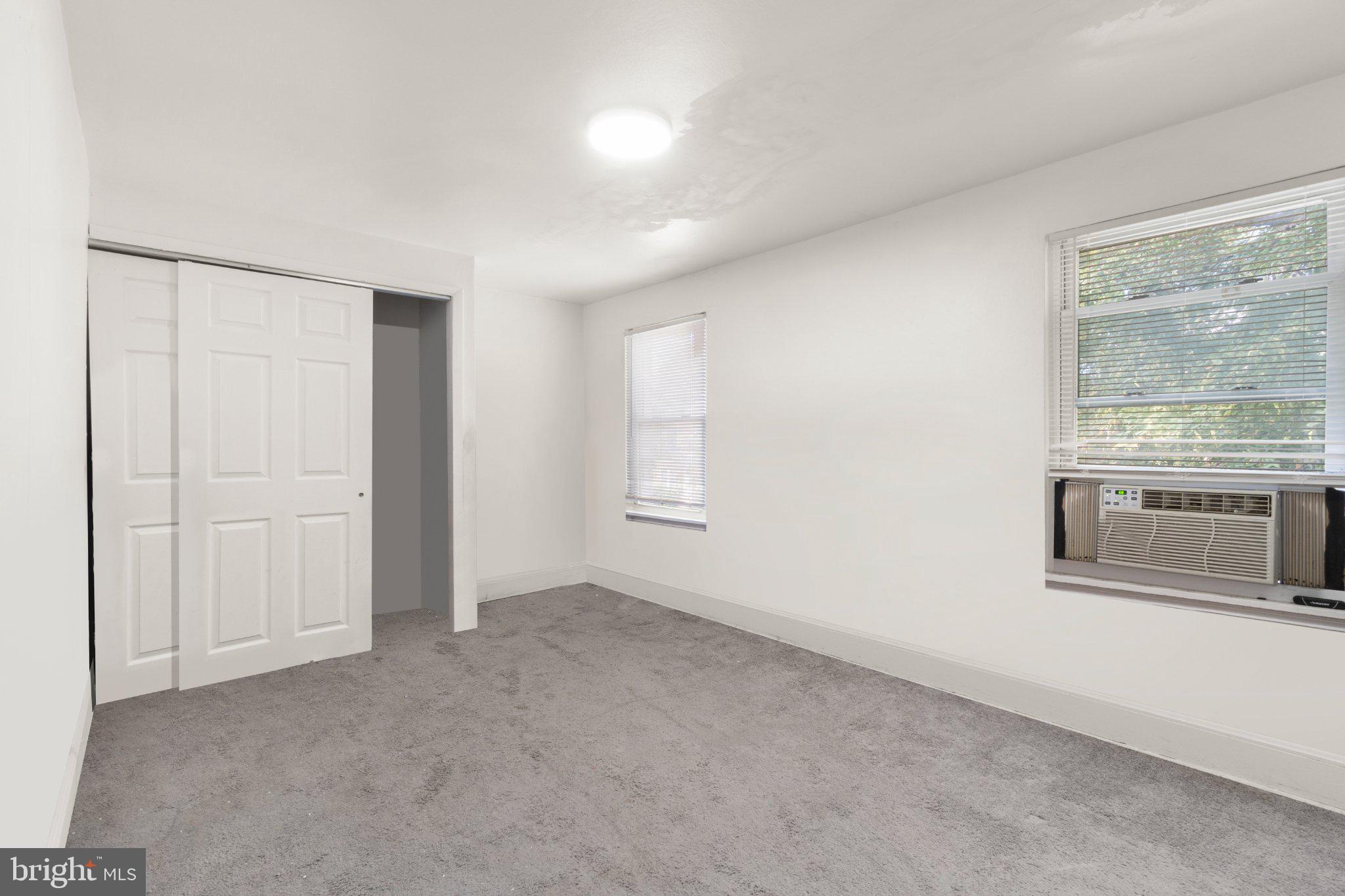 1212 N OCTAGON RD-NORTH ROAD