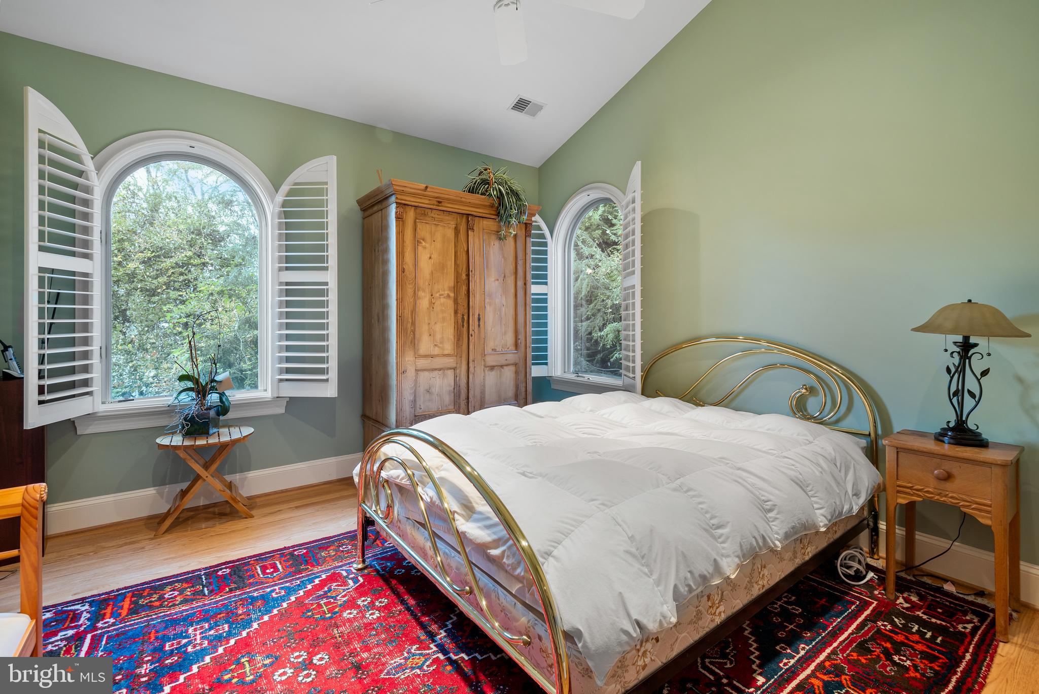 LUXMANOR - Residential