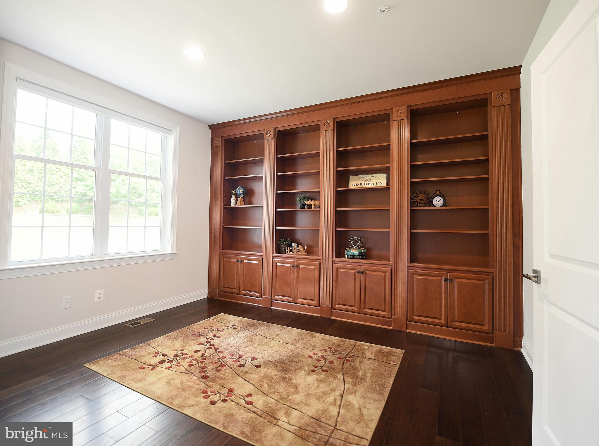 THE ESTATES AT CEDARDAY - Residential