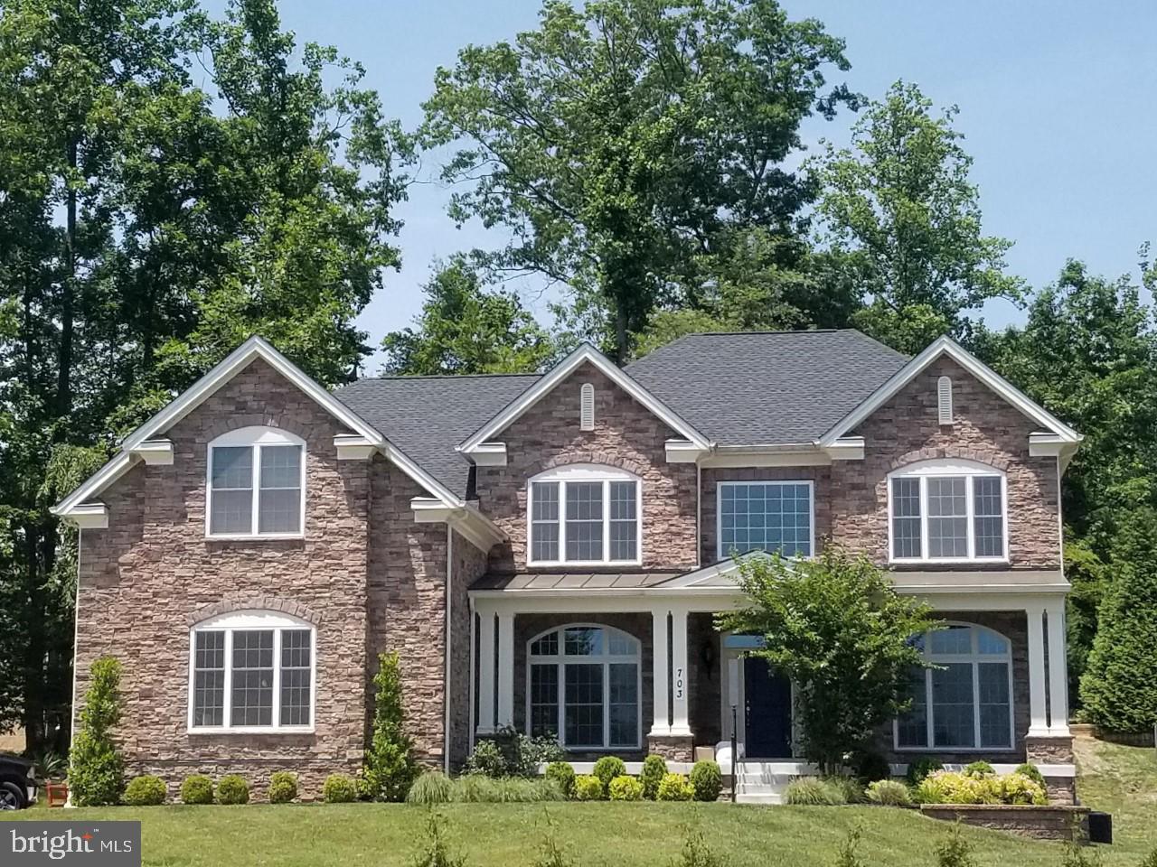 THE ESTATES AT CEDARDAY - Residential