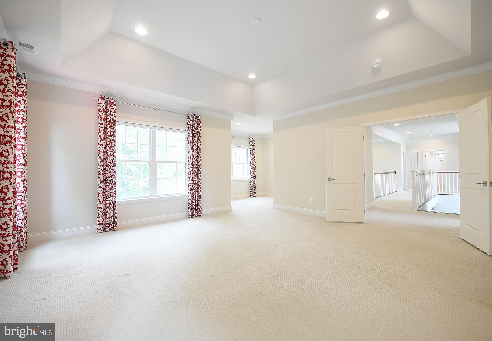 THE ESTATES AT CEDARDAY - Residential