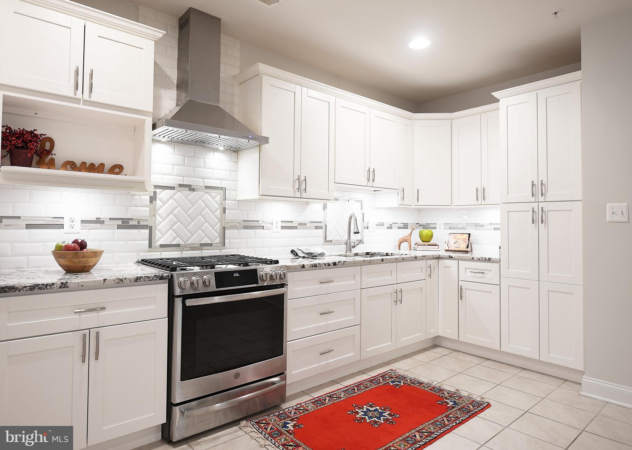 THE ESTATES AT CEDARDAY - Residential