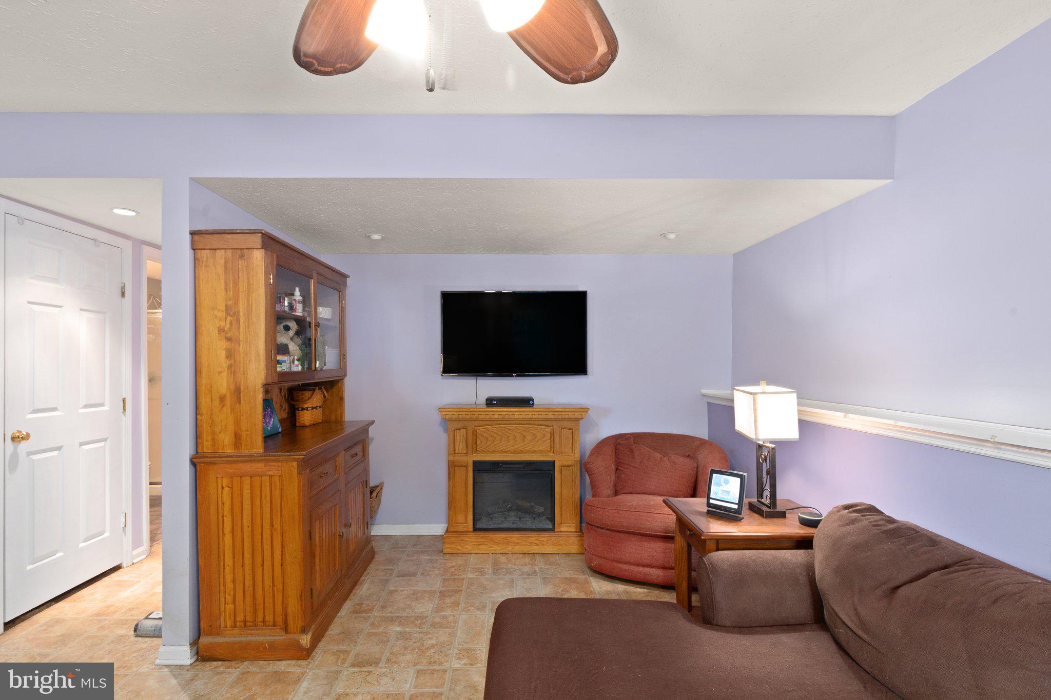 VILLAGE OF BYNUM RUN - Residential