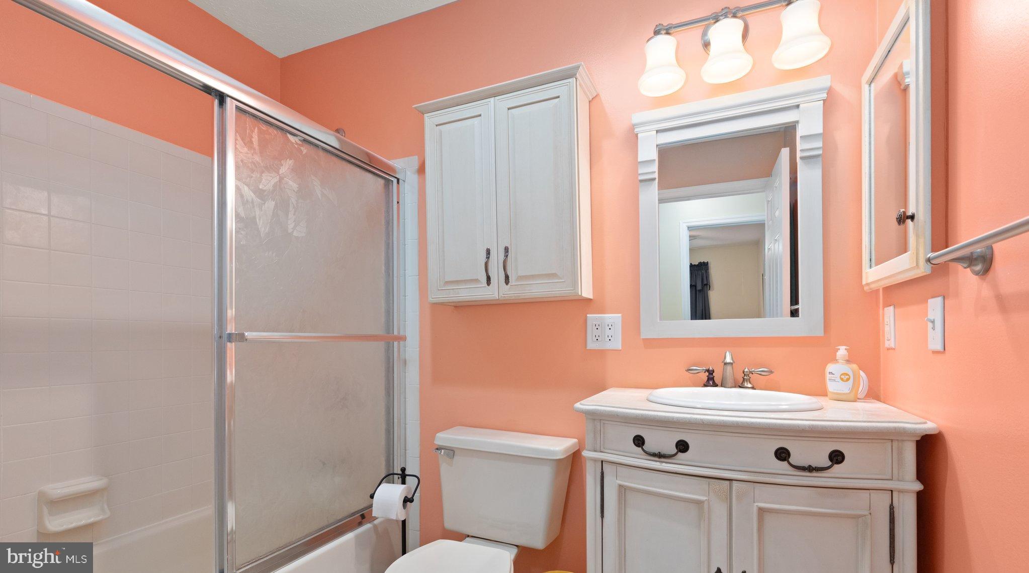 VILLAGE OF BYNUM RUN - Residential