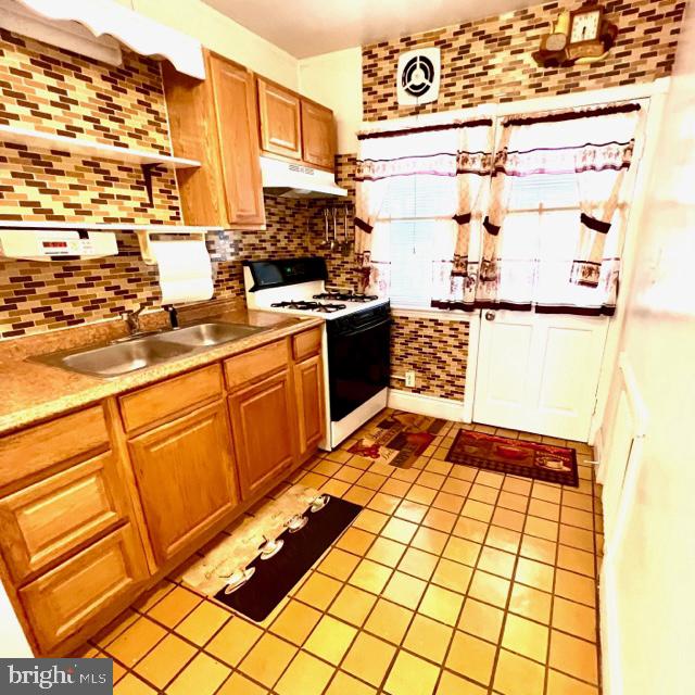 EDMONDSON VIILLAGE - Residential