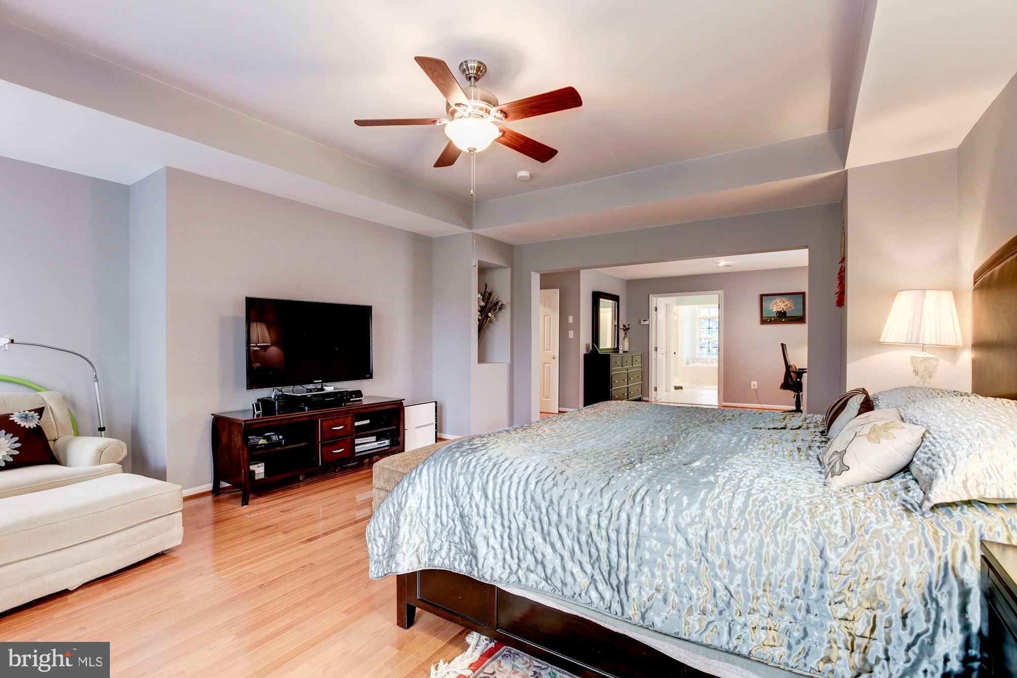 KING FARM BAILEYS COMMON - Residential Lease