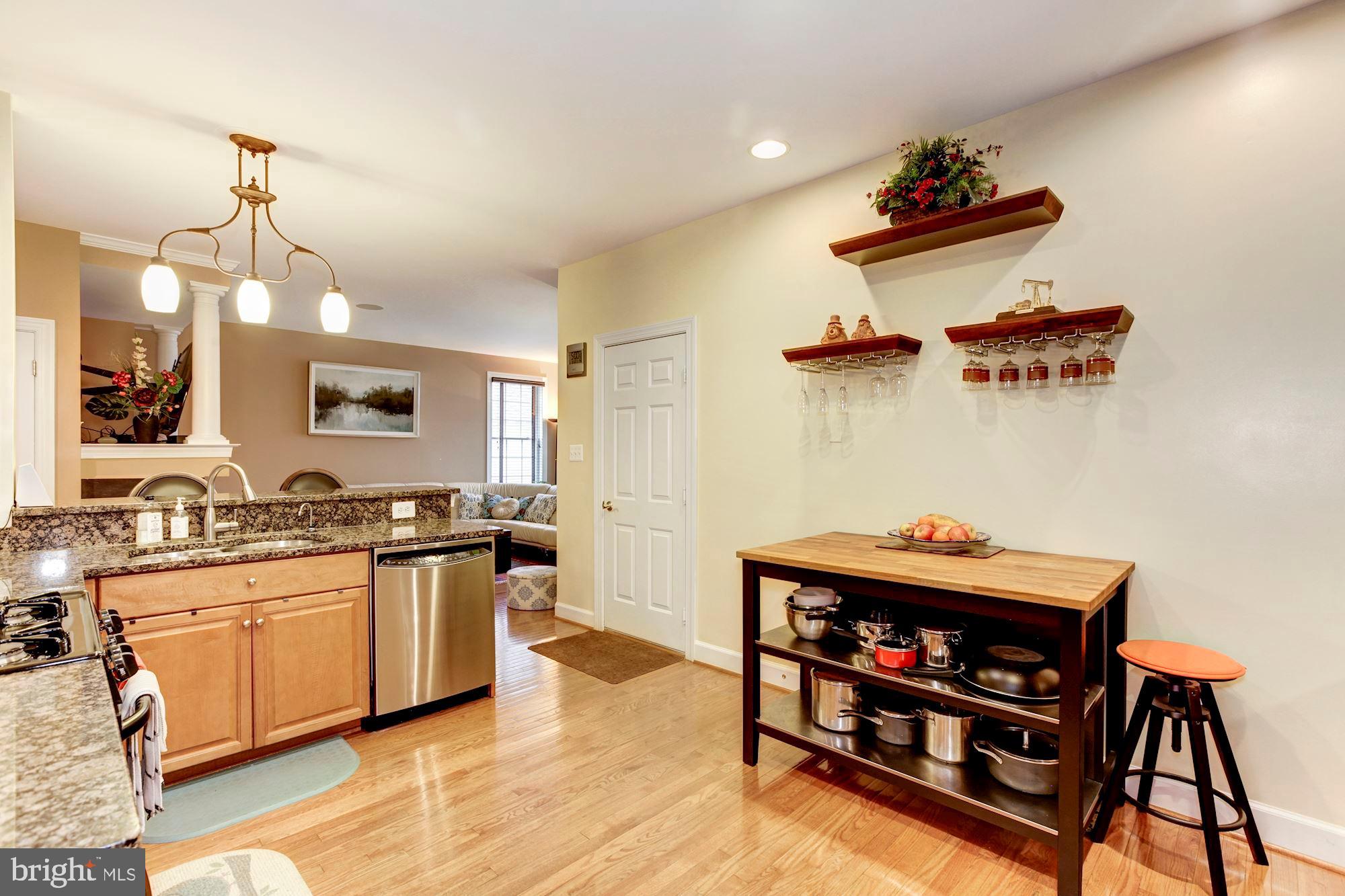 KING FARM BAILEYS COMMON - Residential Lease