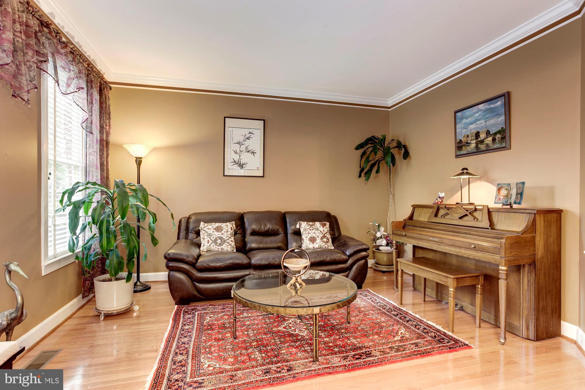 KING FARM BAILEYS COMMON - Residential Lease