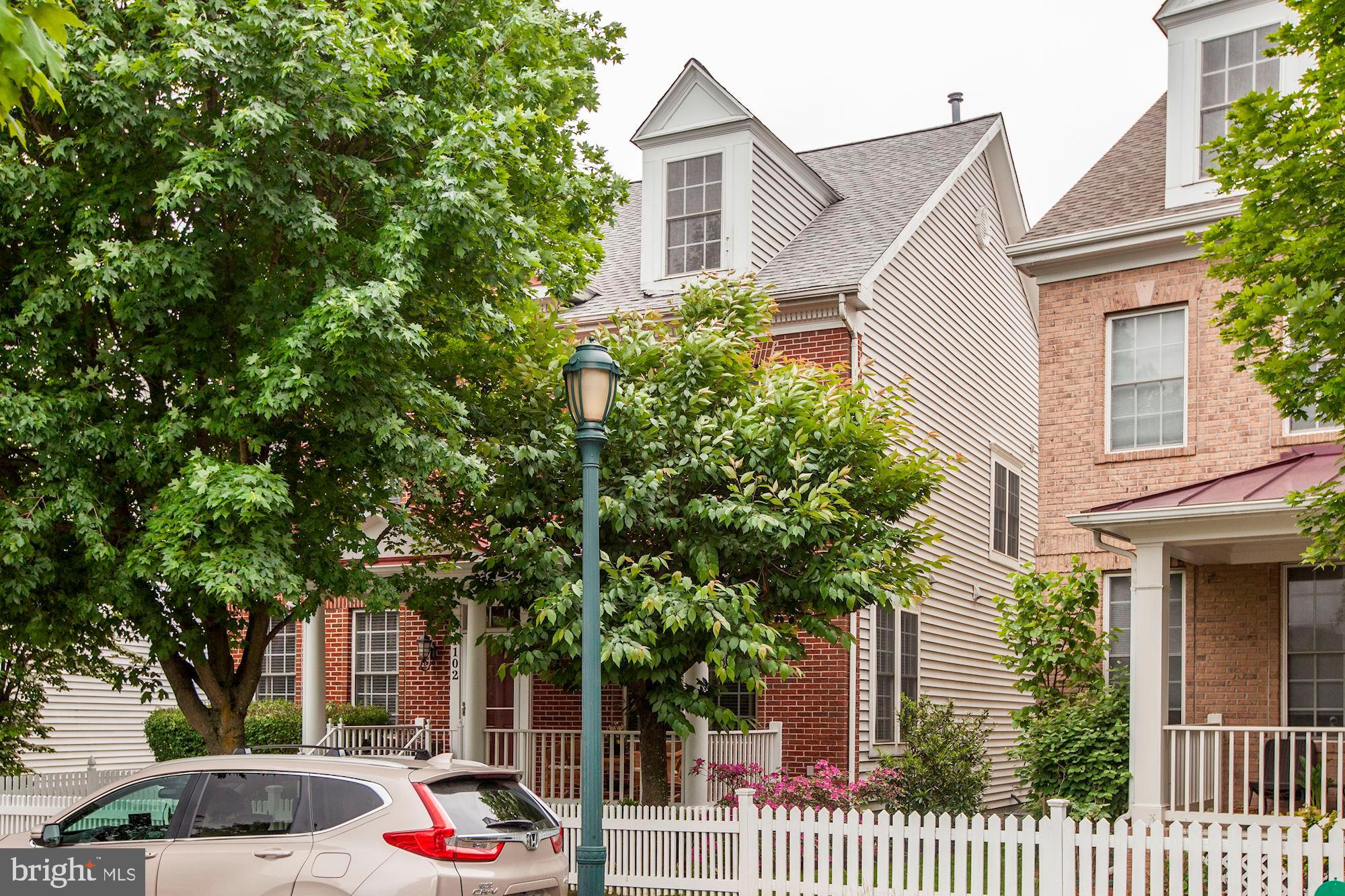 KING FARM BAILEYS COMMON - Residential Lease