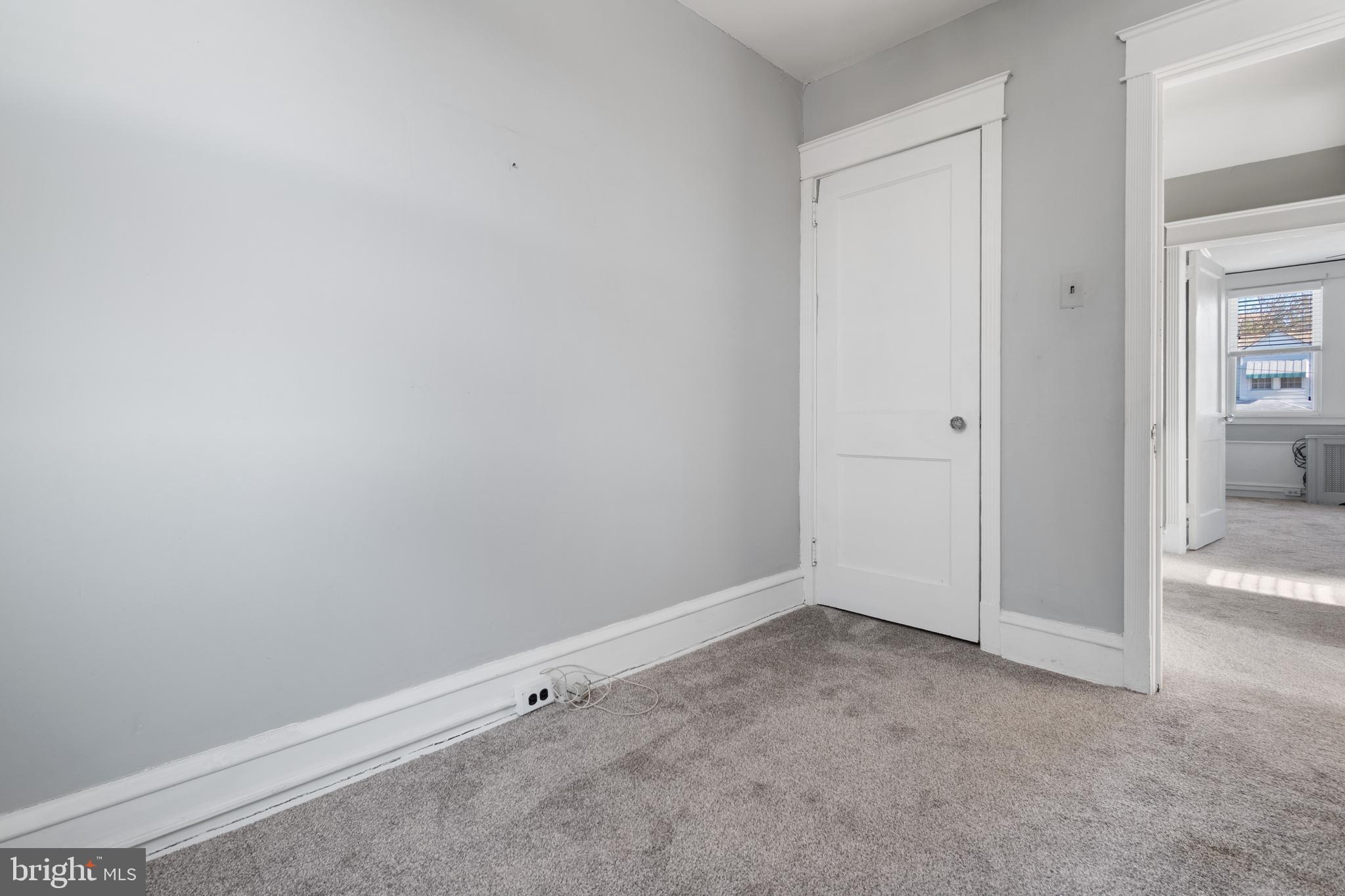 EAST FALLS - Residential