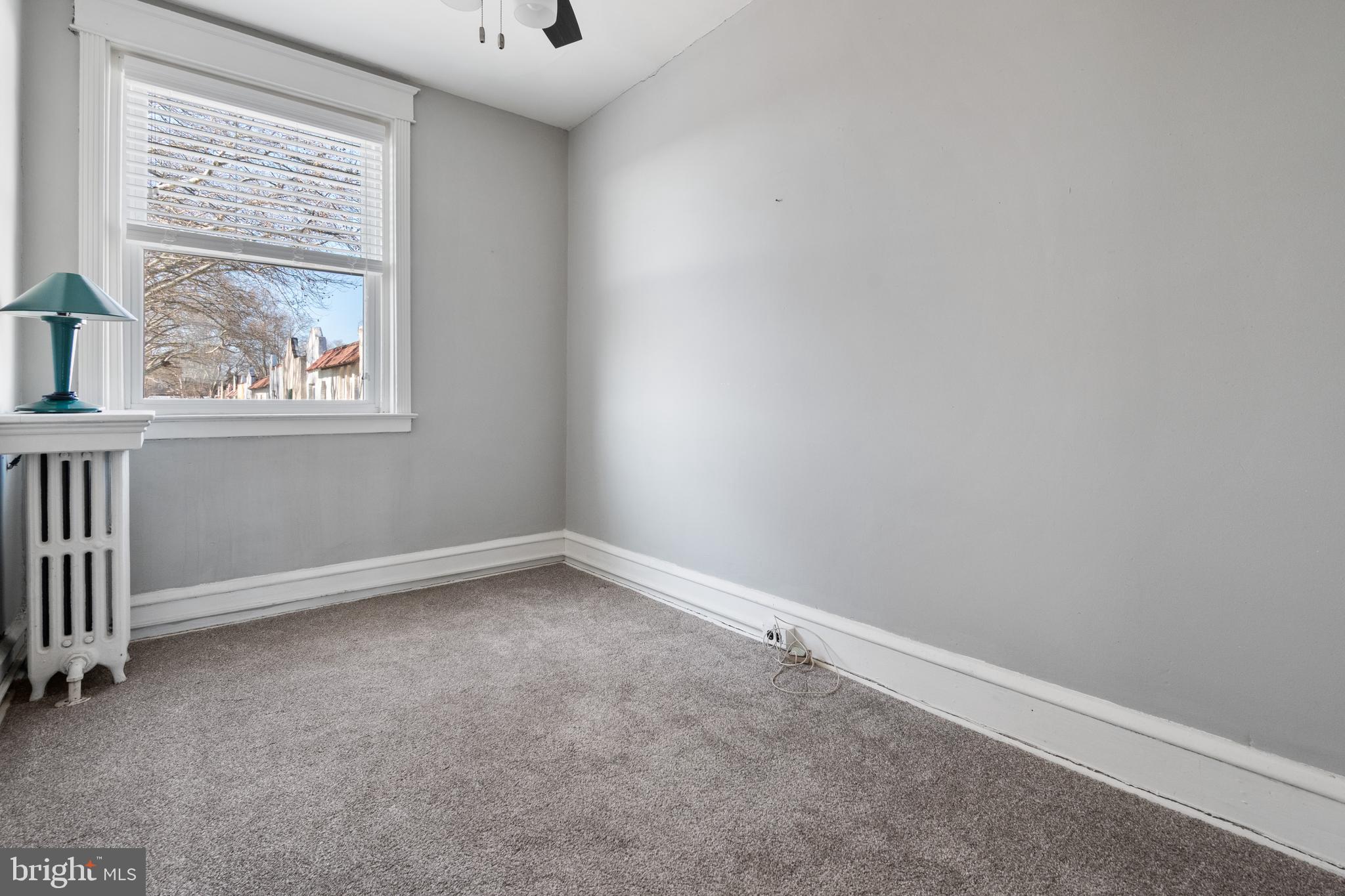 EAST FALLS - Residential