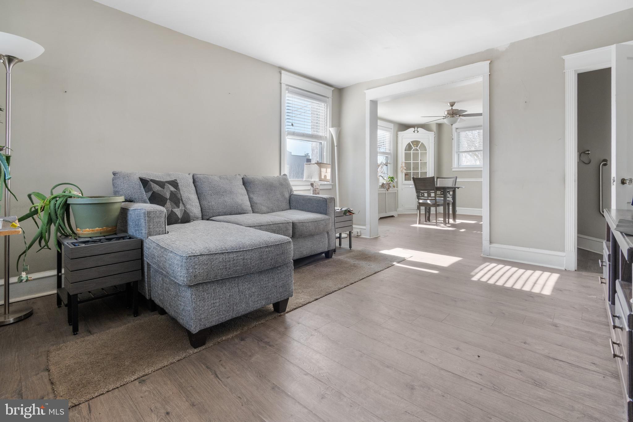 EAST FALLS - Residential