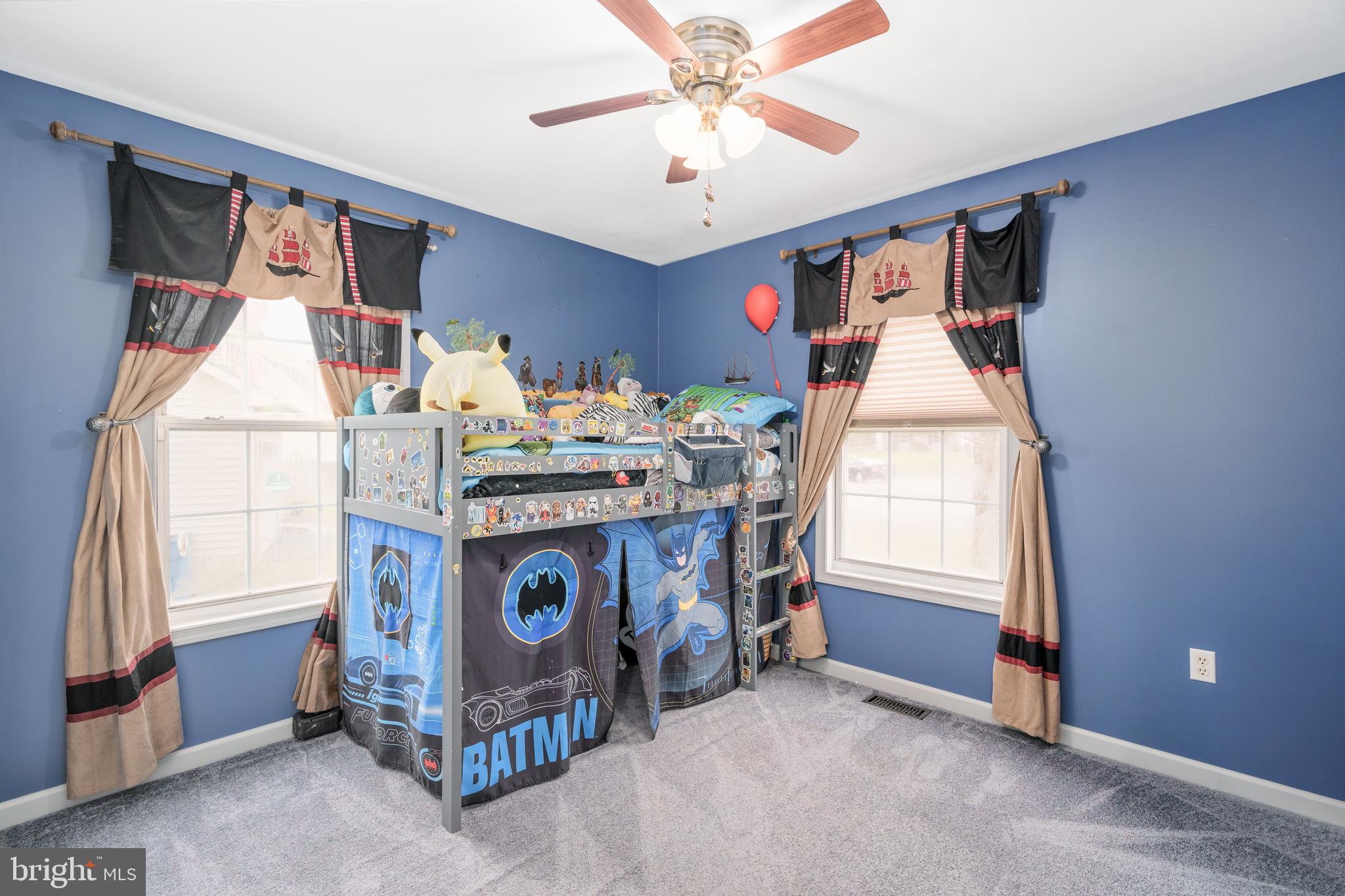 KENSINGTON COURTS - Residential