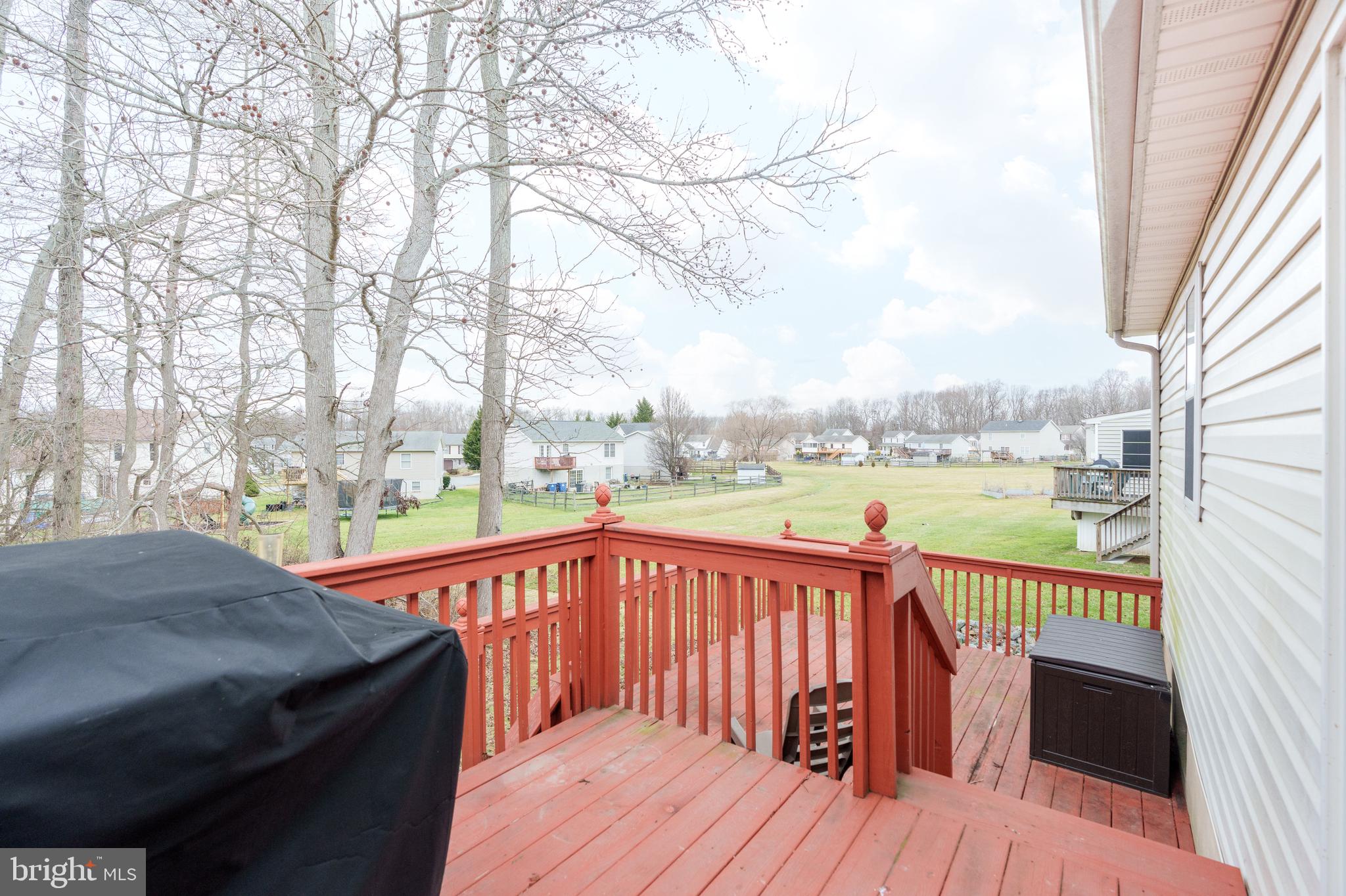 KENSINGTON COURTS - Residential