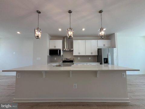 Photo of 18002 Alicia Avenue, DUMFRIES, VA 22026 (MLS # VAPW2124896)