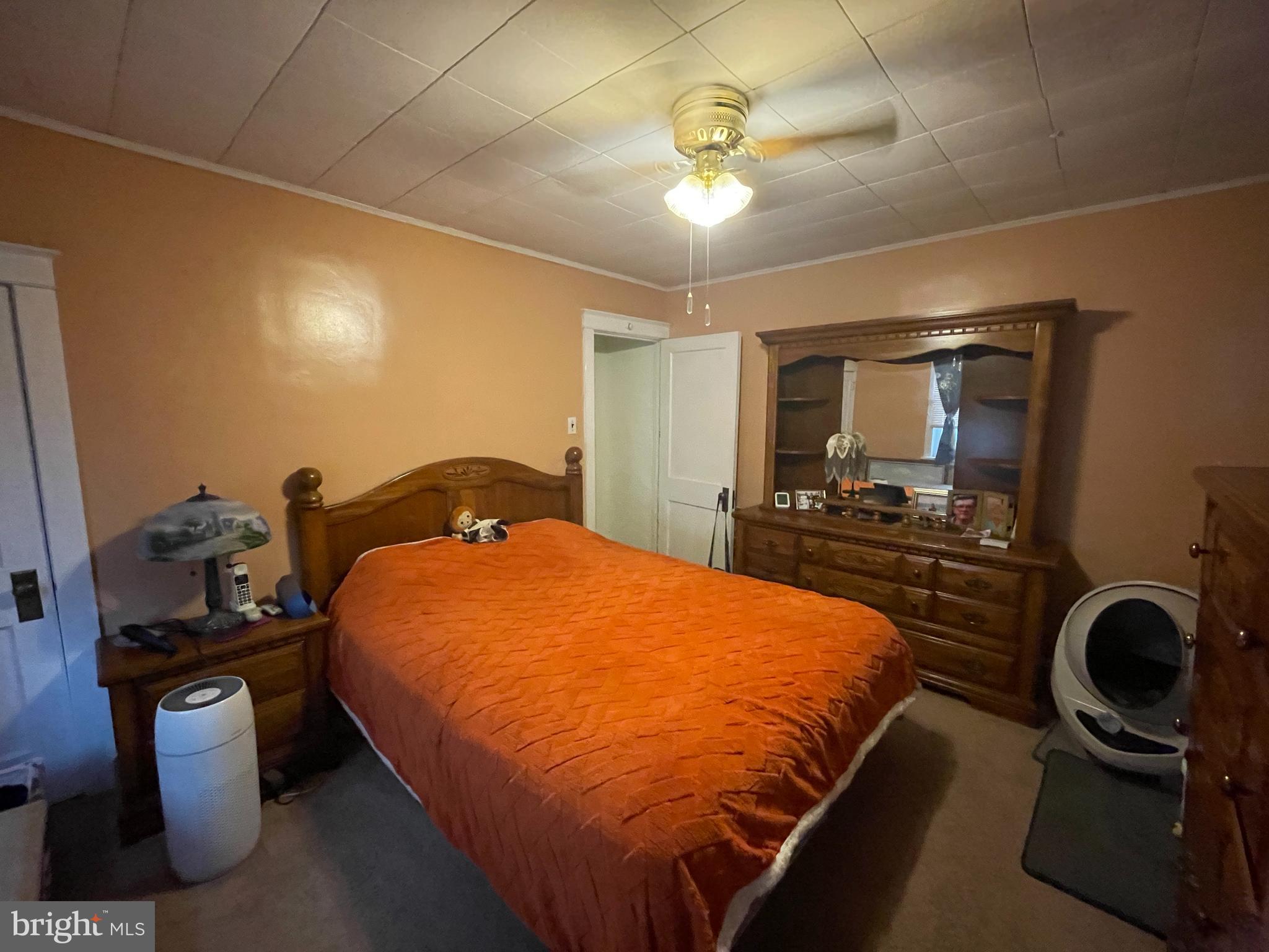 YORKVILLE - Residential