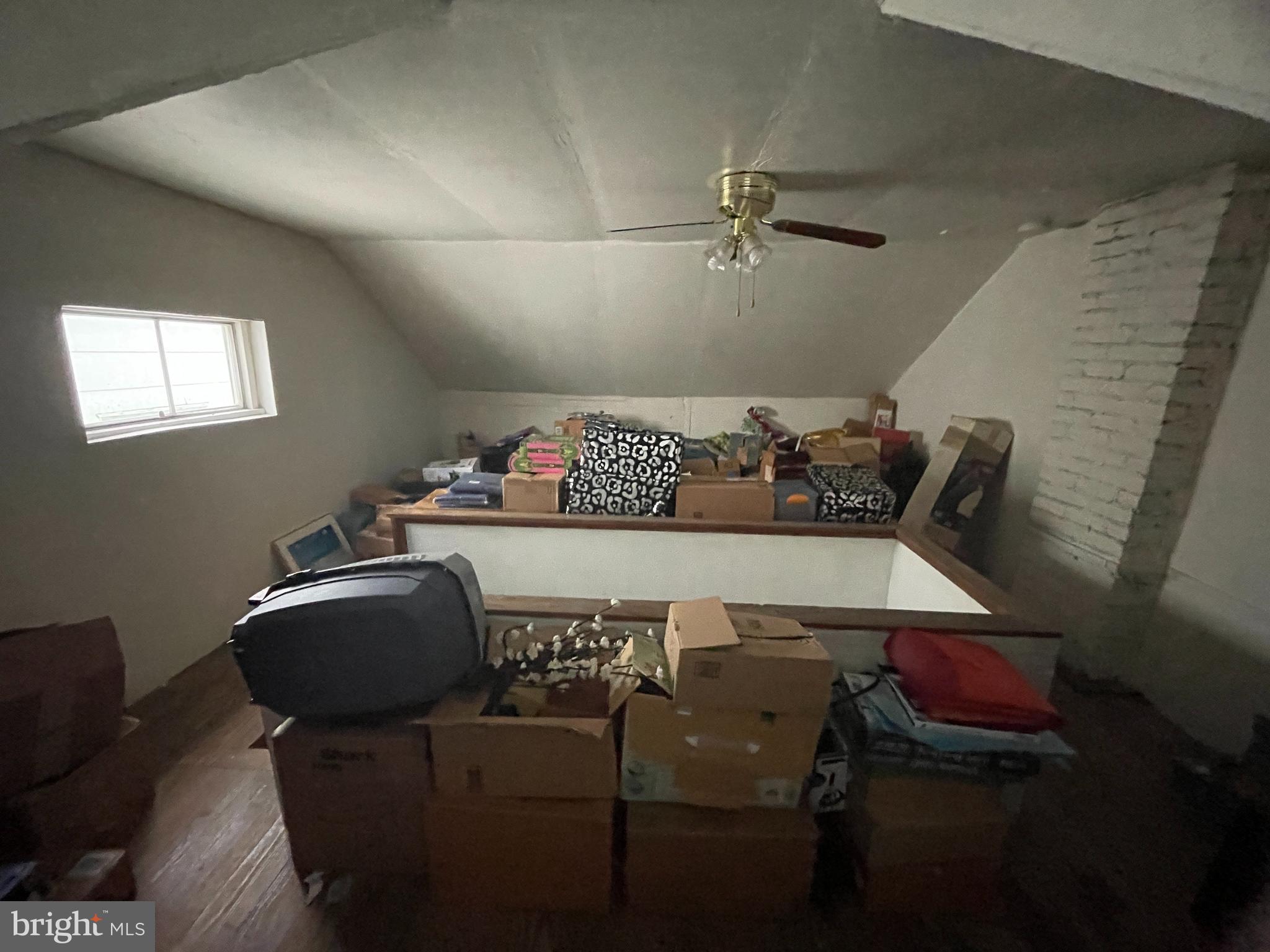 YORKVILLE - Residential