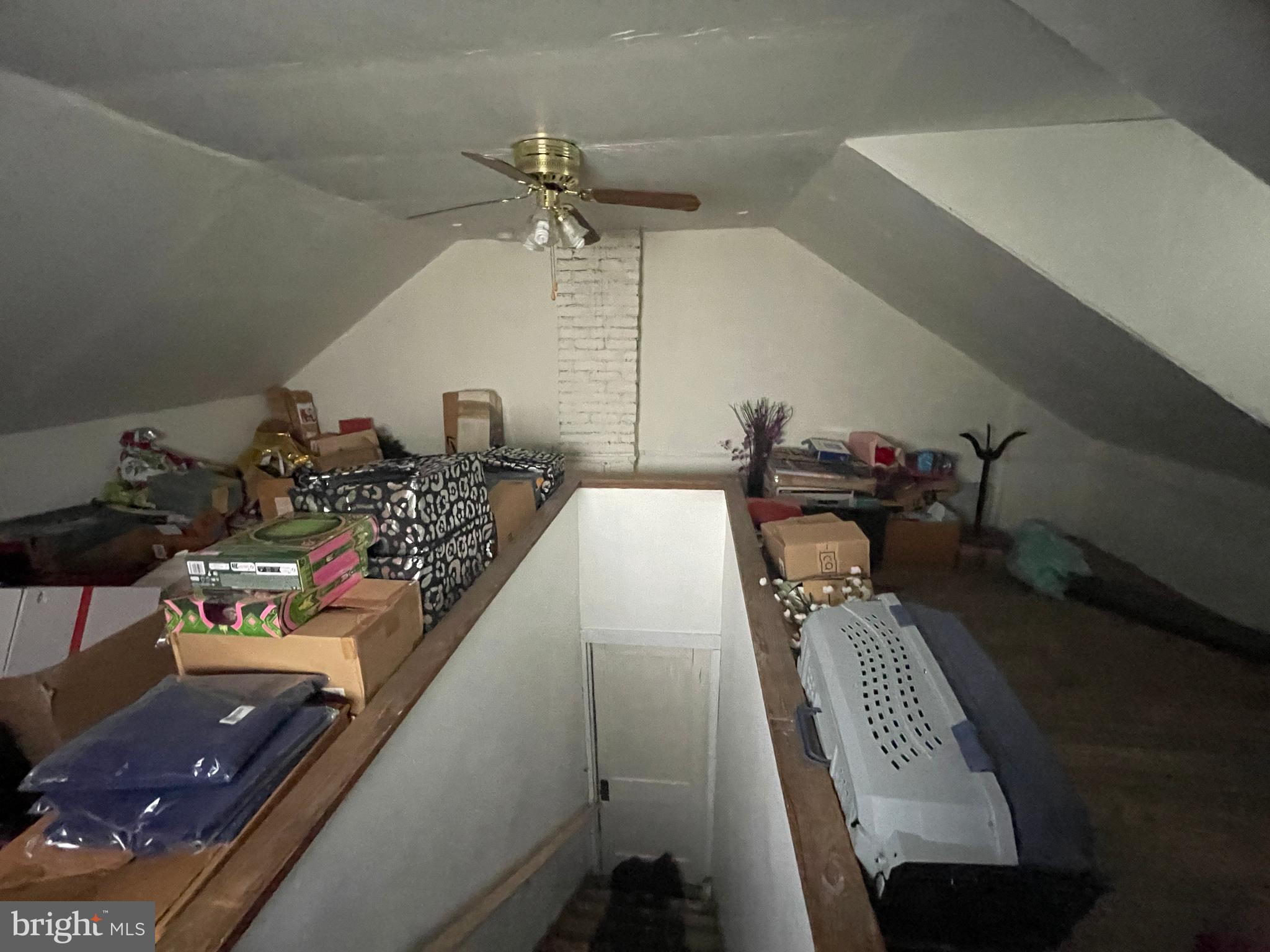 YORKVILLE - Residential