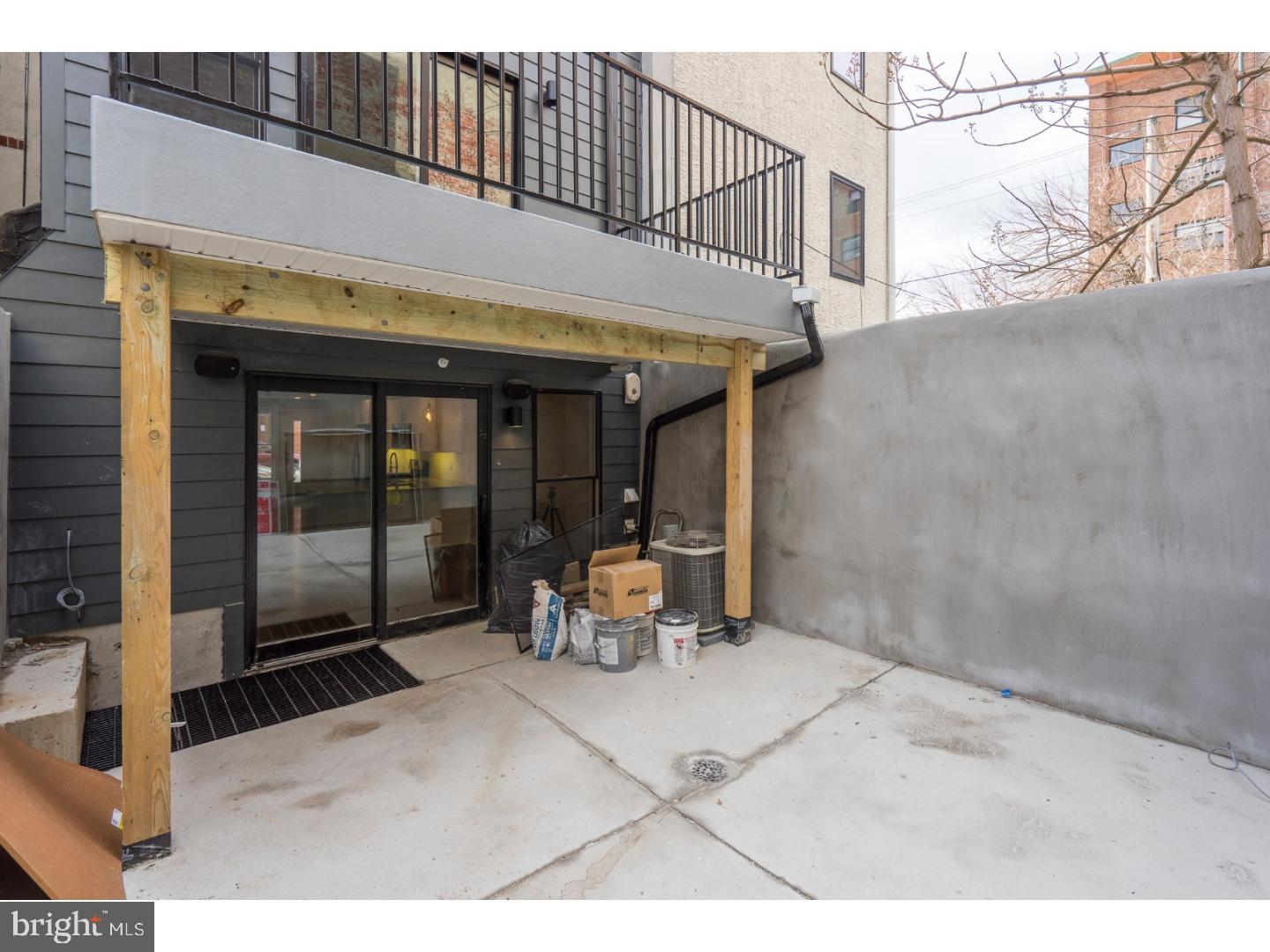 CENTER CITY - Residential Lease