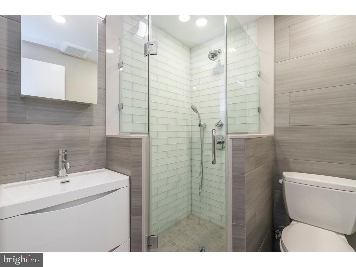 CENTER CITY - Residential Lease