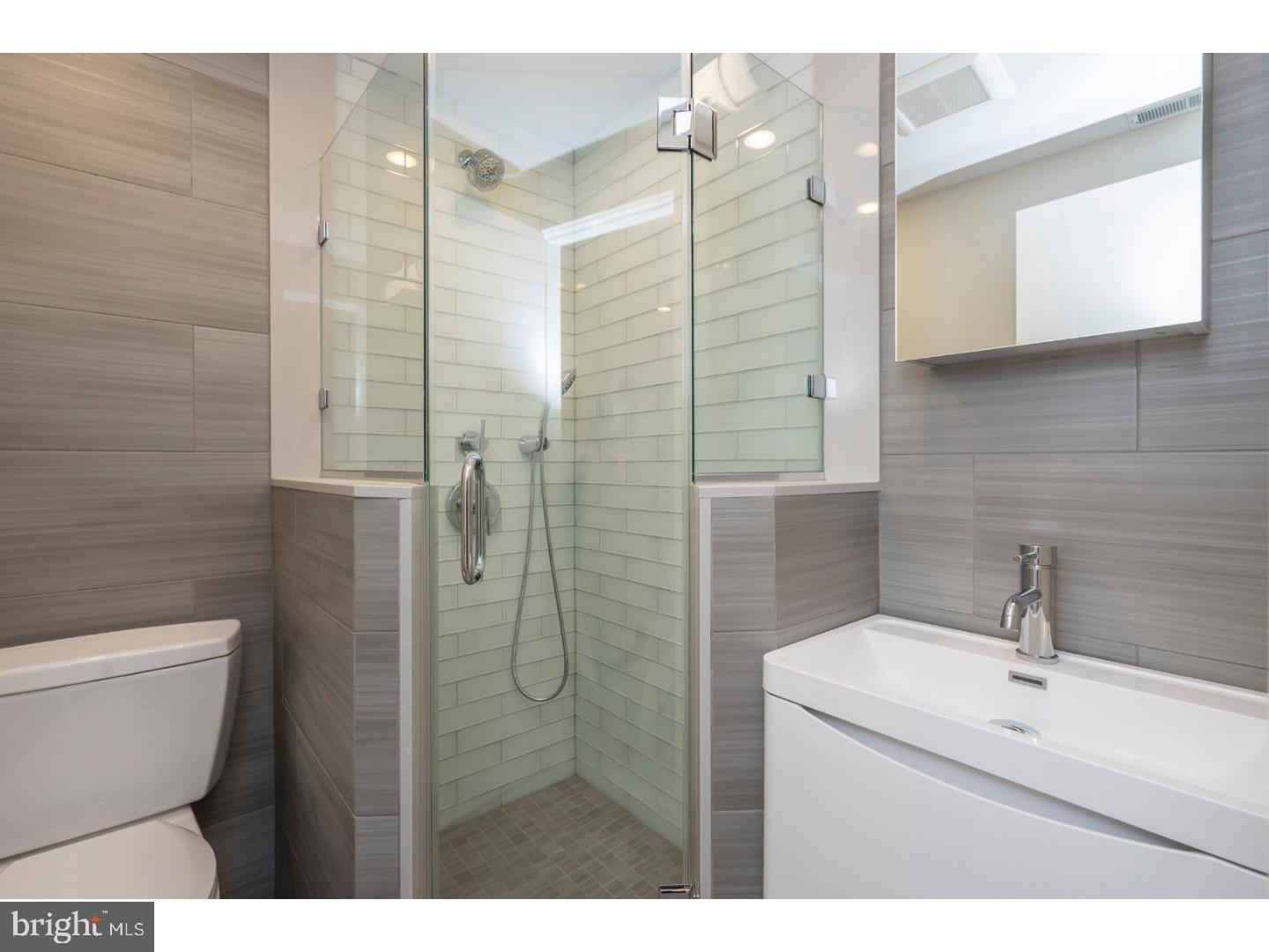 CENTER CITY - Residential Lease