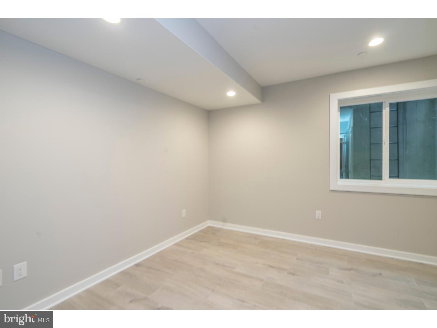 CENTER CITY - Residential Lease